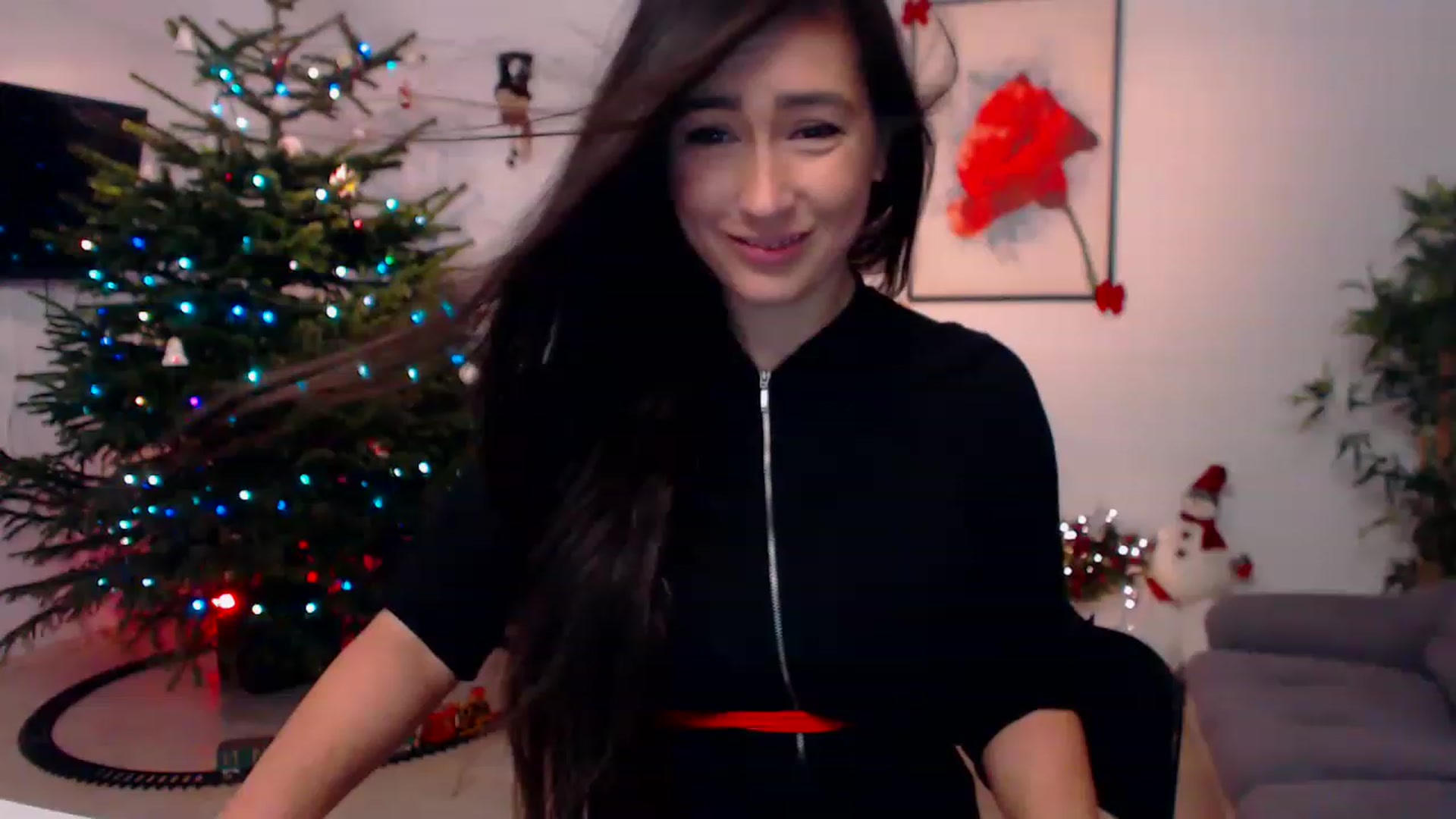 Gallery image thumbnail from PoppyNaked's myfreecams stream on, 12/28/2022, 05:36 image 15 of 20