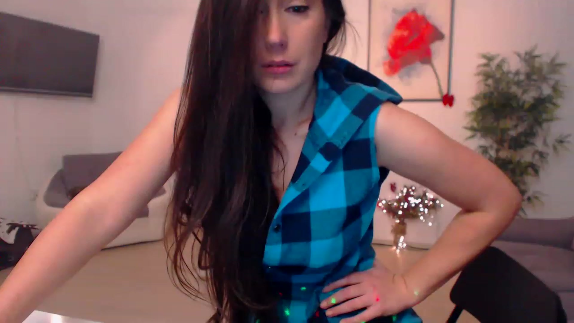 Gallery image thumbnail from PoppyNaked's myfreecams stream on, 01/07/2023, 06:46 image 15 of 20