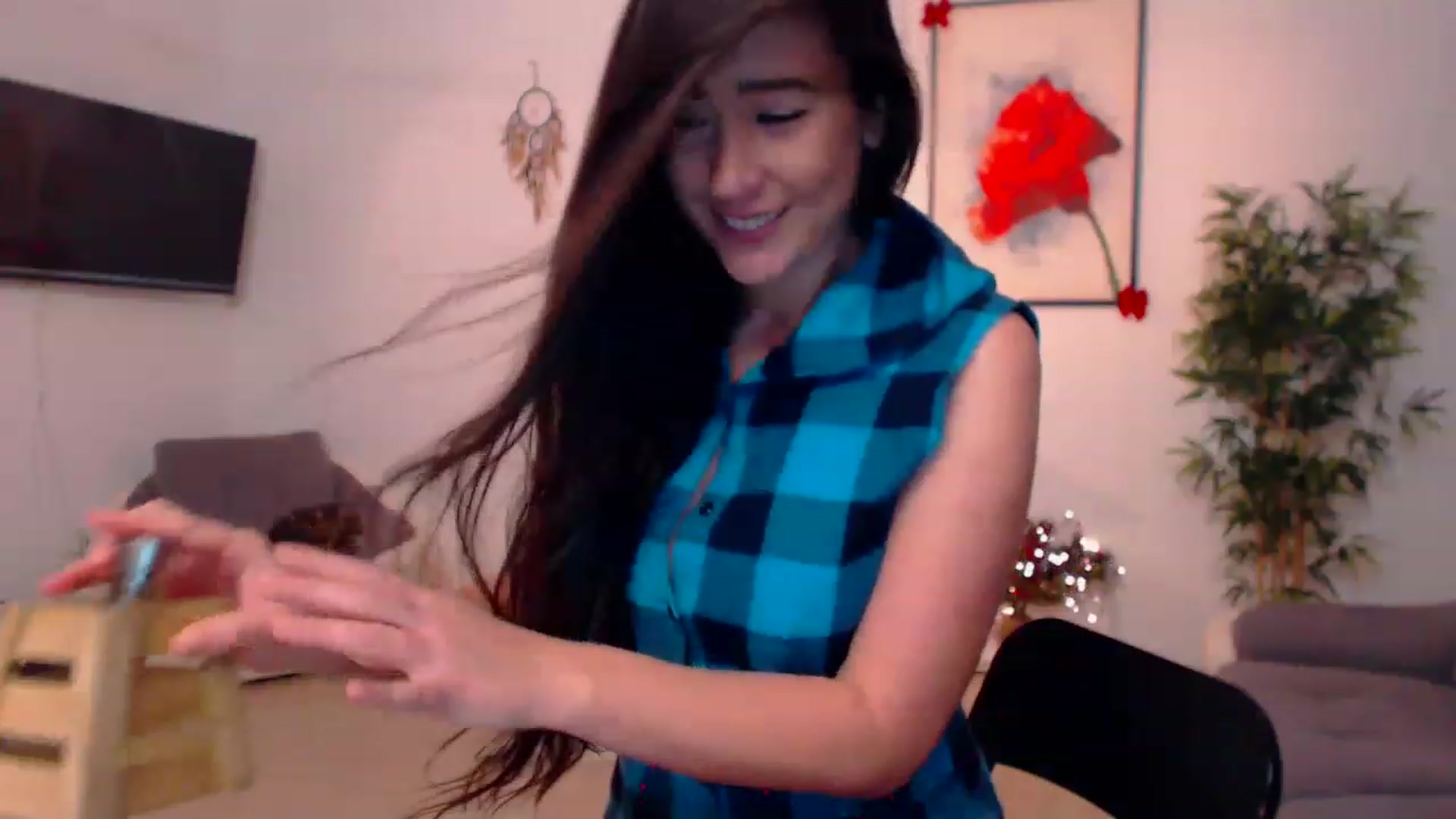 Gallery image thumbnail from PoppyNaked's myfreecams stream on, 01/07/2023, 06:46 image 4 of 20