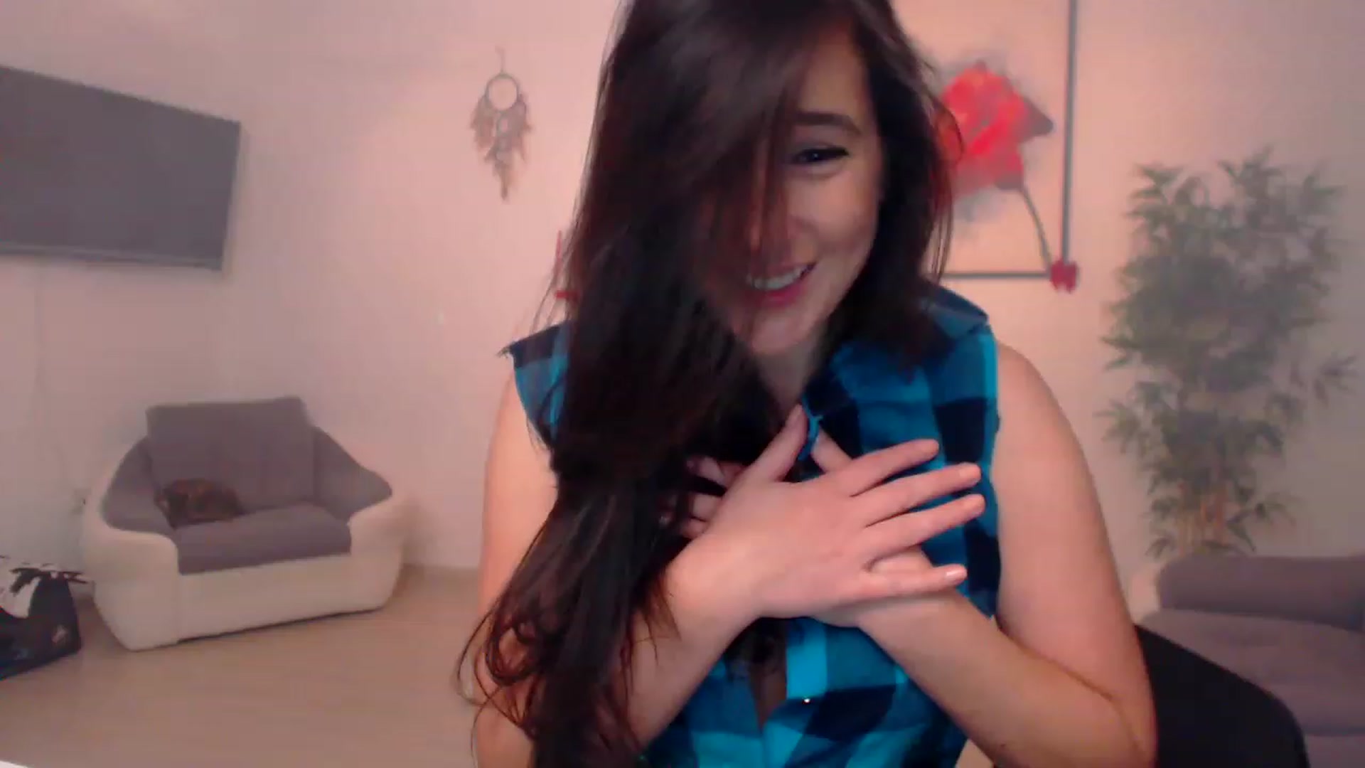 Gallery image thumbnail from PoppyNaked's myfreecams stream on, 01/07/2023, 06:46 image 14 of 20