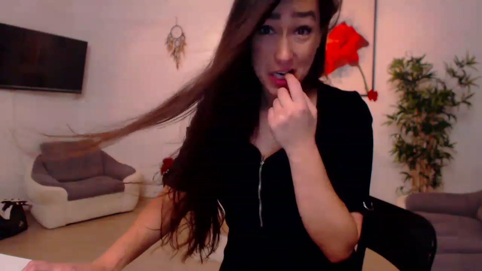 Gallery image thumbnail from PoppyNaked's myfreecams stream on, 01/15/2023, 06:22 image 12 of 20