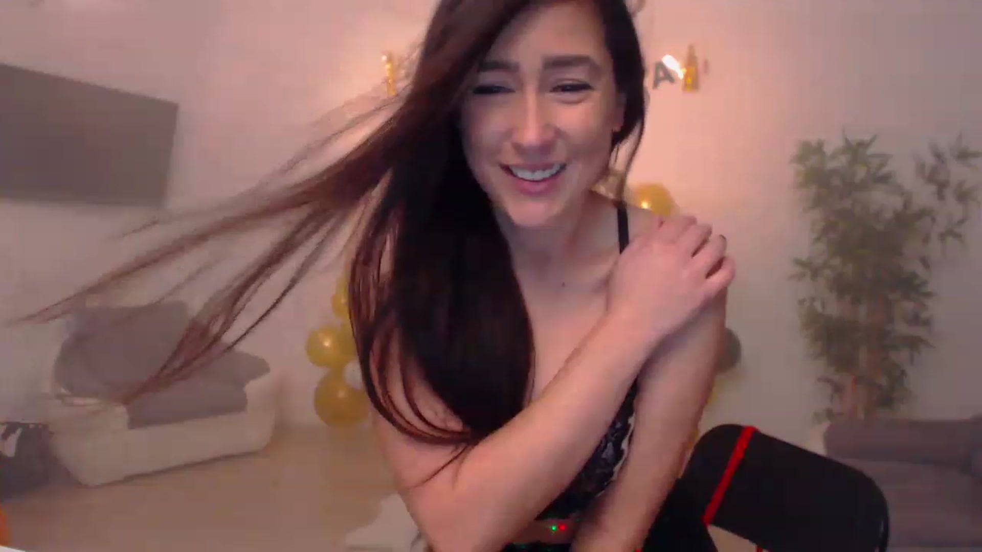 Gallery image thumbnail from PoppyNaked's myfreecams stream on, 01/17/2023, 06:12 image 3 of 20