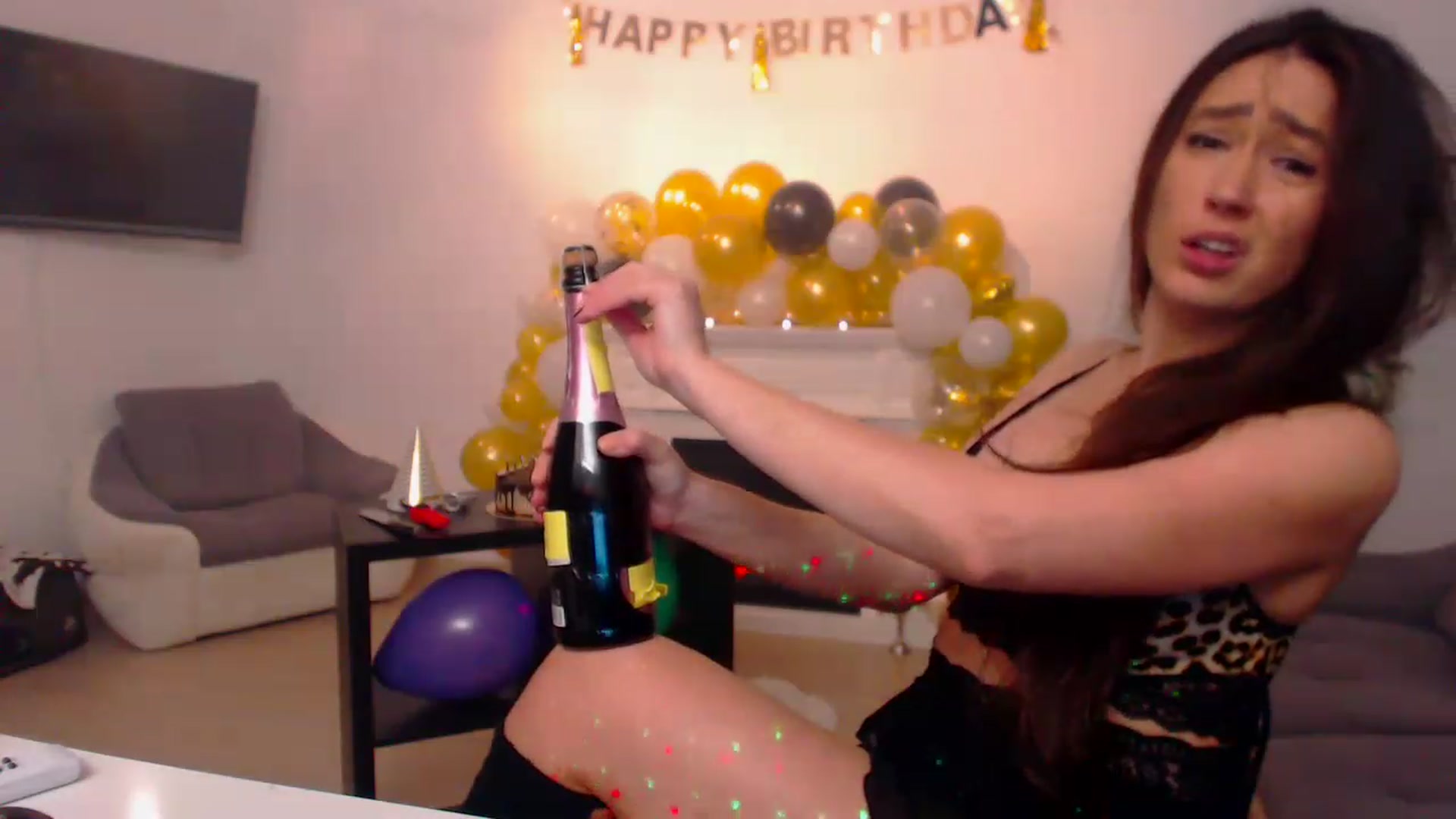 Gallery image thumbnail from PoppyNaked's myfreecams stream on, 01/17/2023, 06:12 image 15 of 20