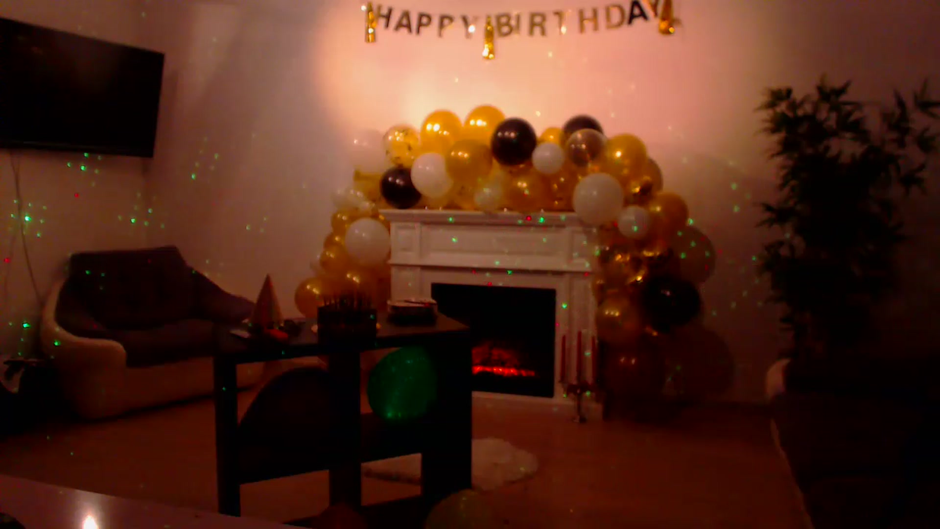 Gallery image thumbnail from PoppyNaked's myfreecams stream on, 01/17/2023, 06:12 image 18 of 20