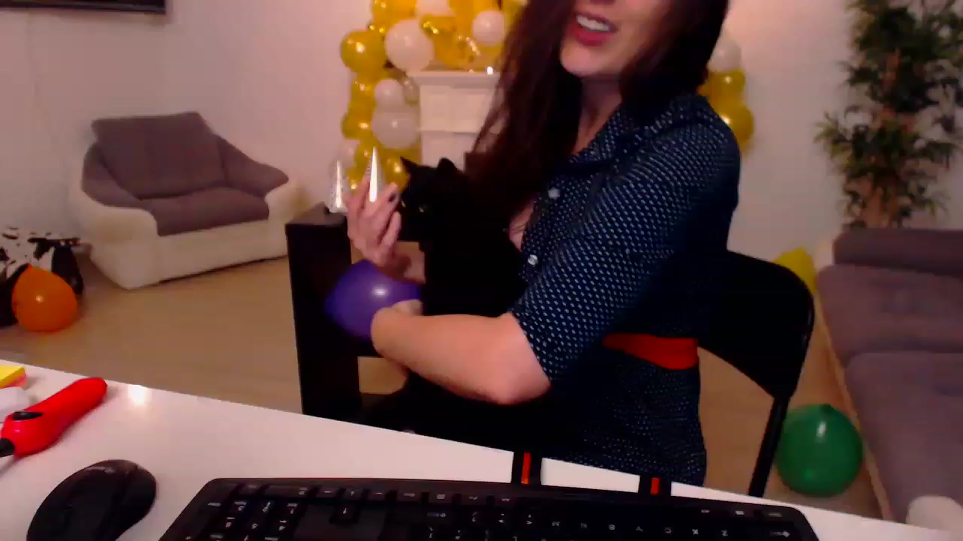 Gallery image thumbnail from PoppyNaked's myfreecams stream on, 01/18/2023, 06:43 image 9 of 20