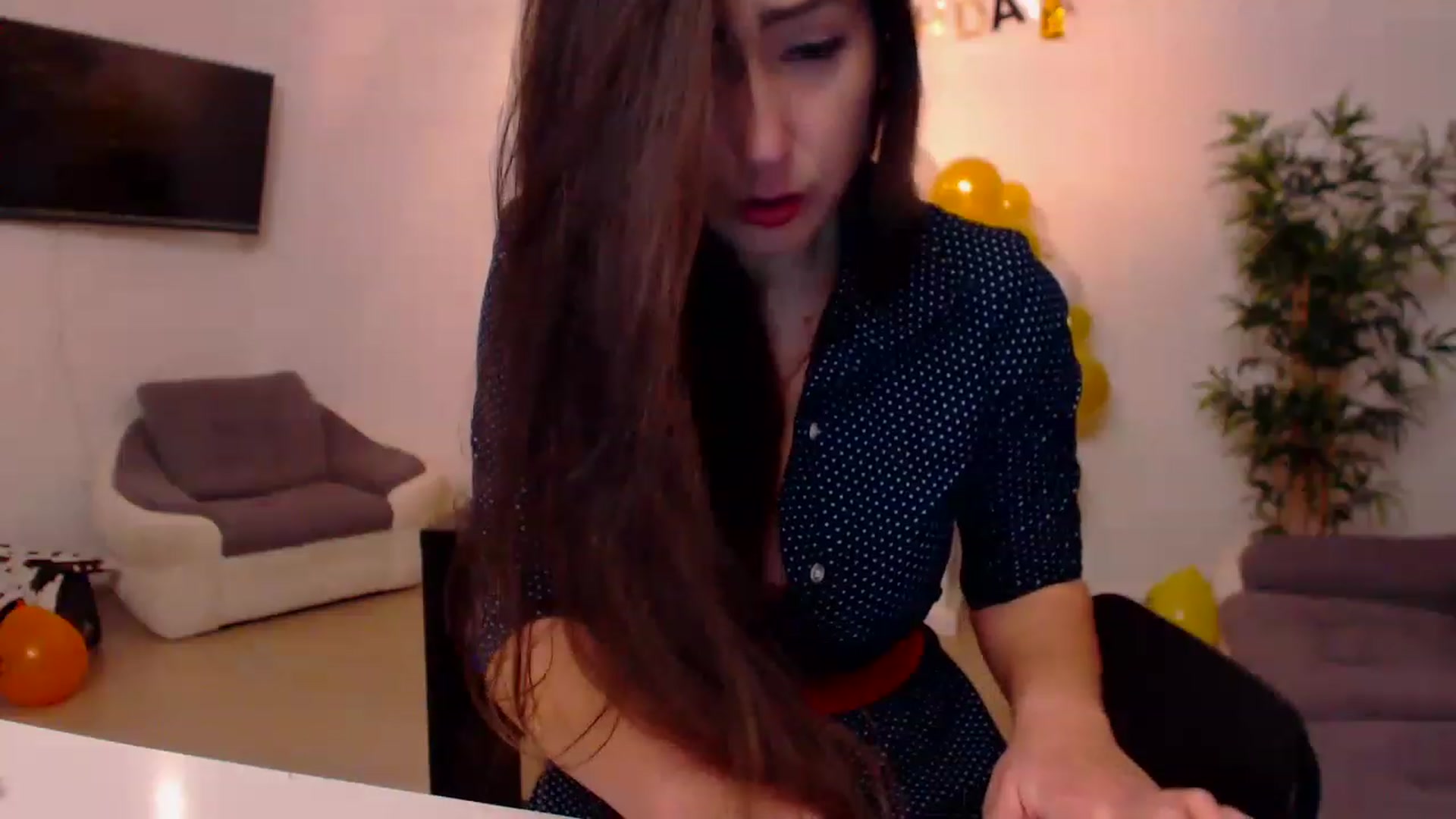 Gallery image thumbnail from PoppyNaked's myfreecams stream on, 01/18/2023, 06:43 image 18 of 20