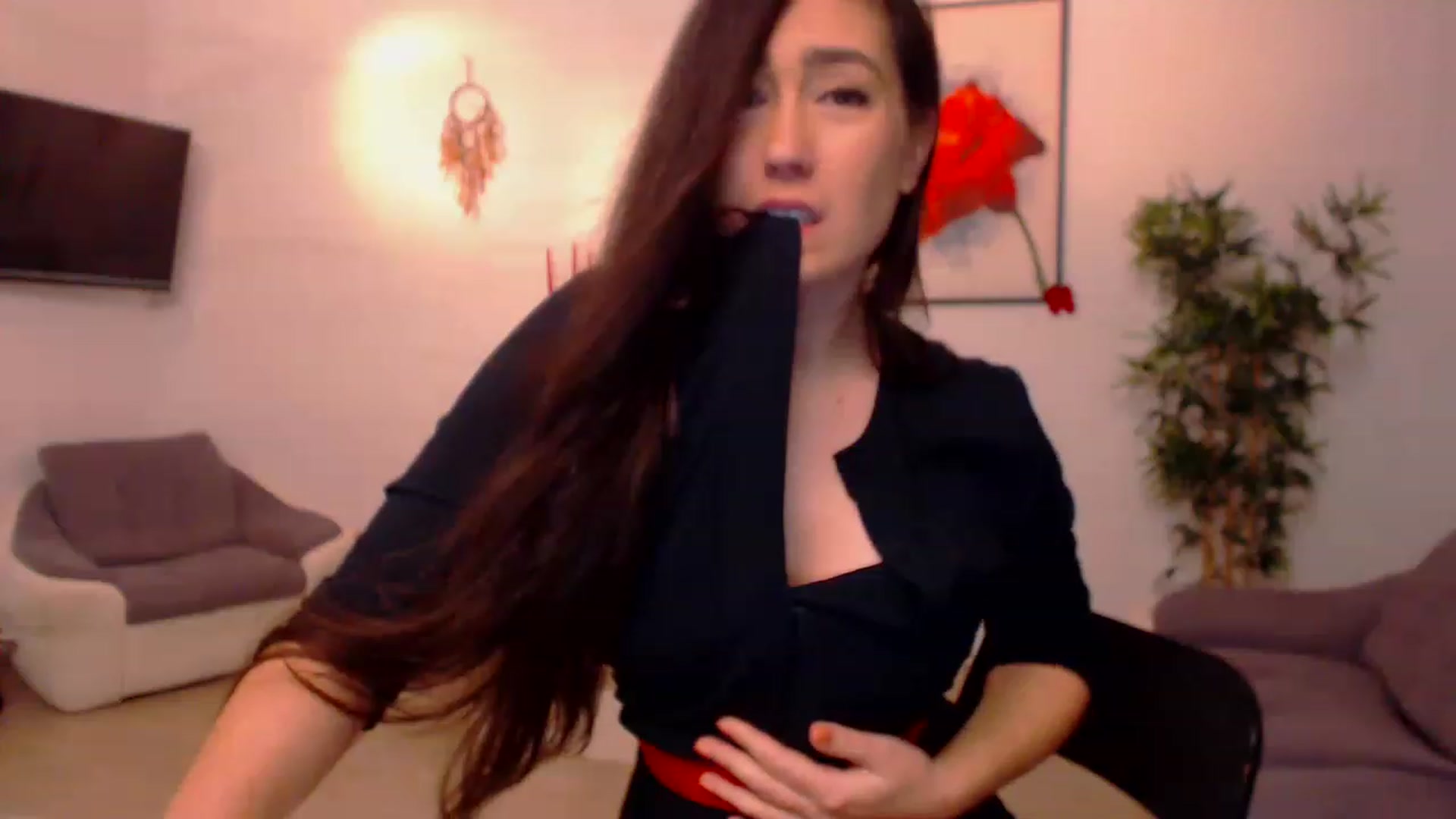 Gallery image thumbnail from PoppyNaked's myfreecams stream on, 02/04/2023, 07:09 image 10 of 20