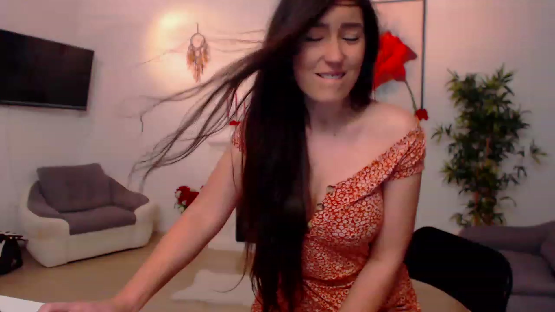 Gallery image thumbnail from PoppyNaked's myfreecams stream on, 02/09/2023, 06:08 image 6 of 20