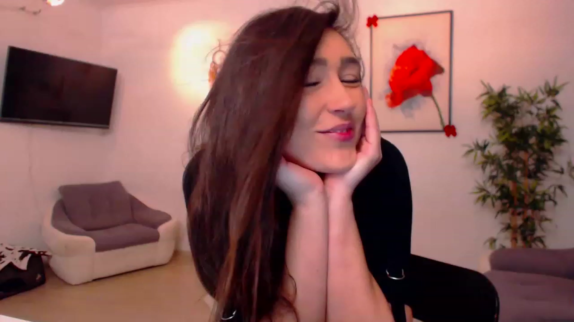 Gallery image thumbnail from PoppyNaked's myfreecams stream on, 02/14/2023, 07:47 image 1 of 20