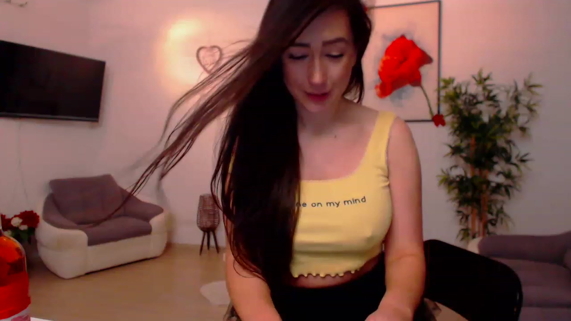 Gallery image thumbnail from PoppyNaked's myfreecams stream on, 02/19/2023, 06:19 image 15 of 20