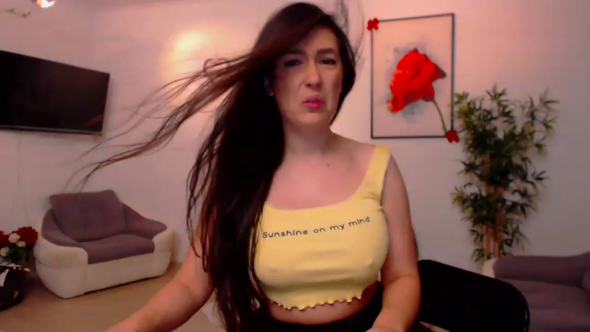Gallery image thumbnail from PoppyNaked's myfreecams stream on, 02/19/2023, 06:19 image 1 of 20