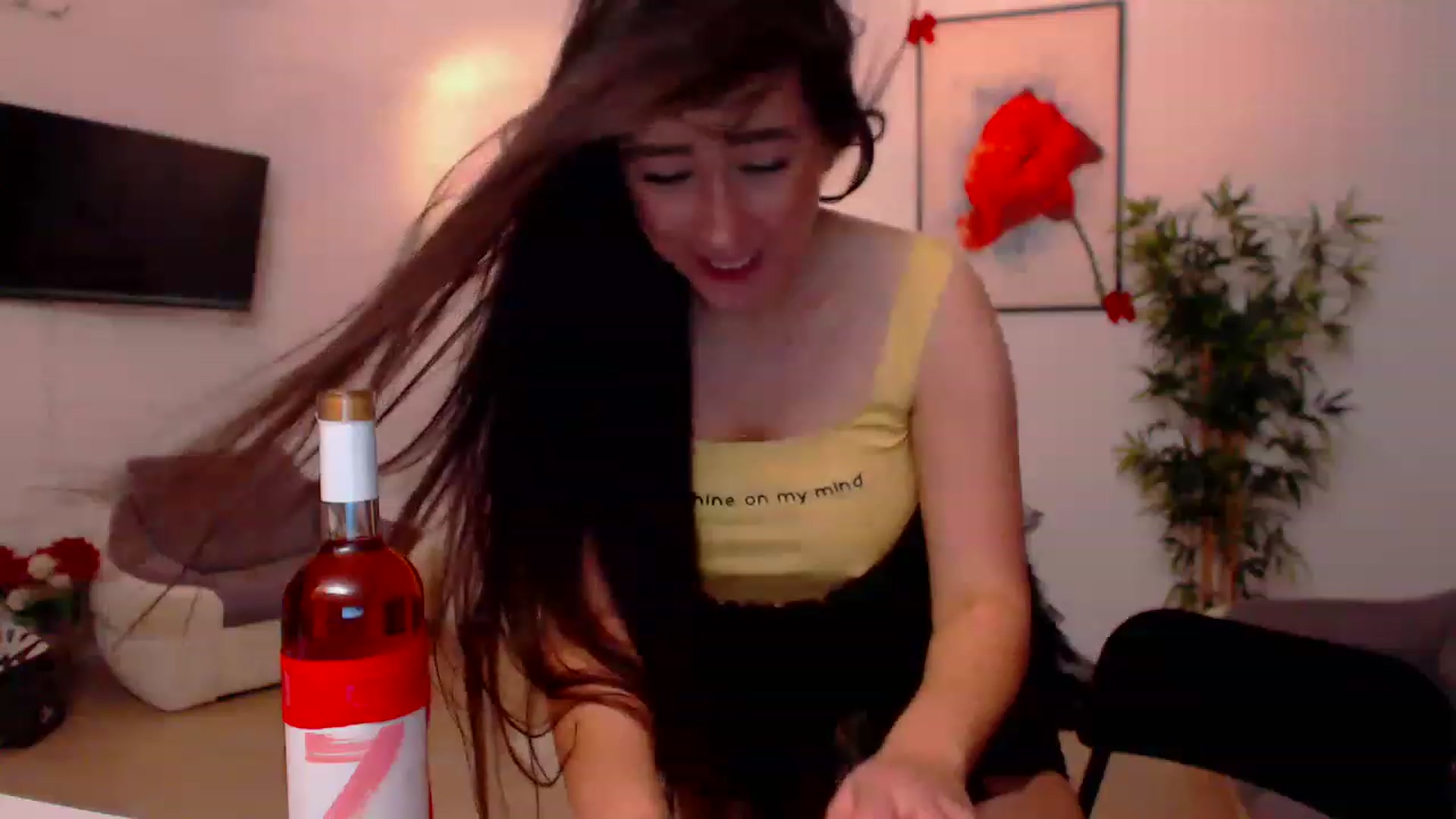 Gallery image thumbnail from PoppyNaked's myfreecams stream on, 02/19/2023, 06:19 image 14 of 20