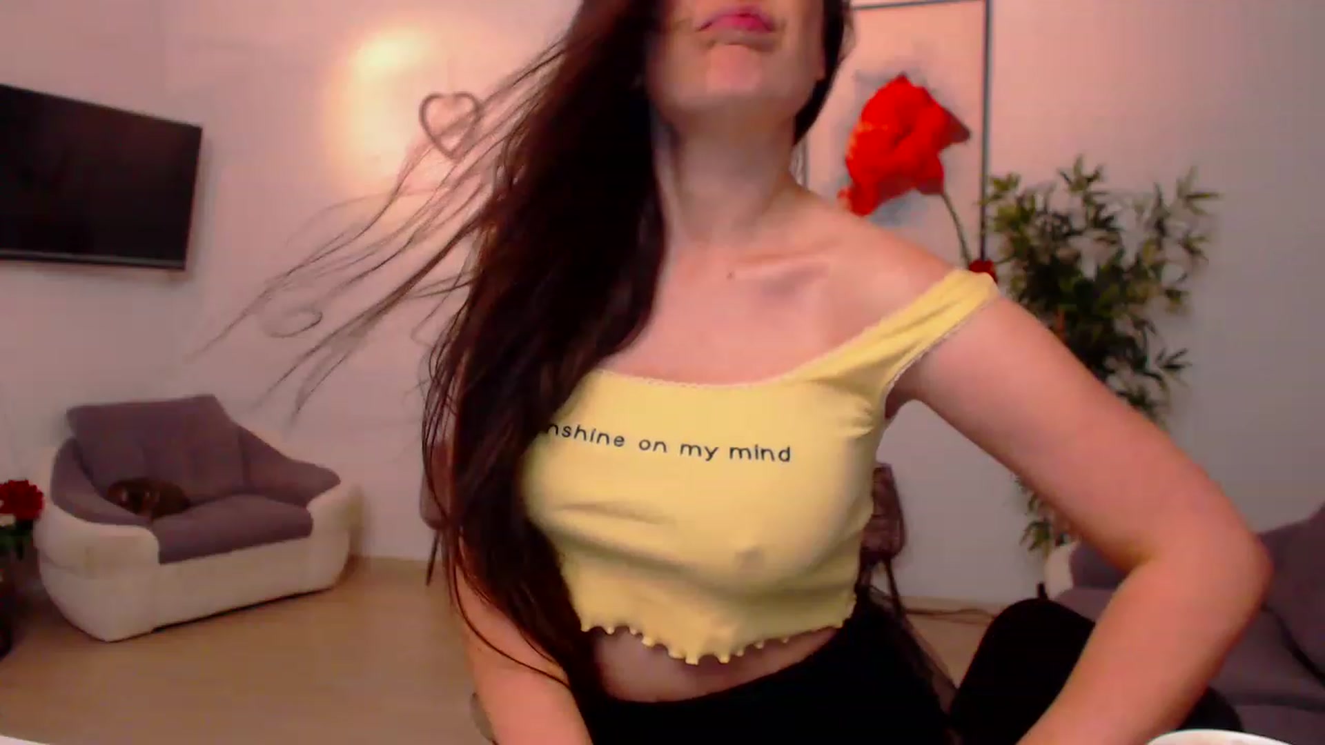 Gallery image thumbnail from PoppyNaked's myfreecams stream on, 02/19/2023, 07:08 image 15 of 20