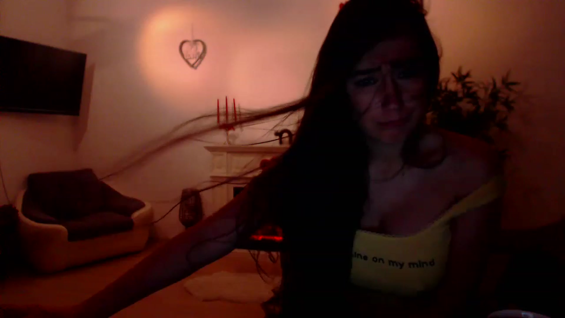Gallery image thumbnail from PoppyNaked's myfreecams stream on, 02/19/2023, 07:08 image 10 of 20