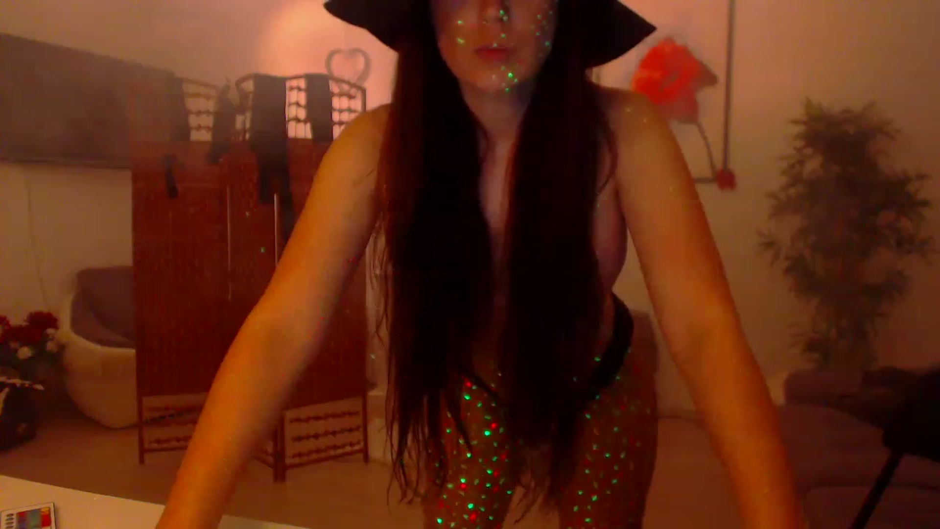 Gallery image thumbnail from PoppyNaked's myfreecams stream on, 03/12/2023, 06:37 image 14 of 20
