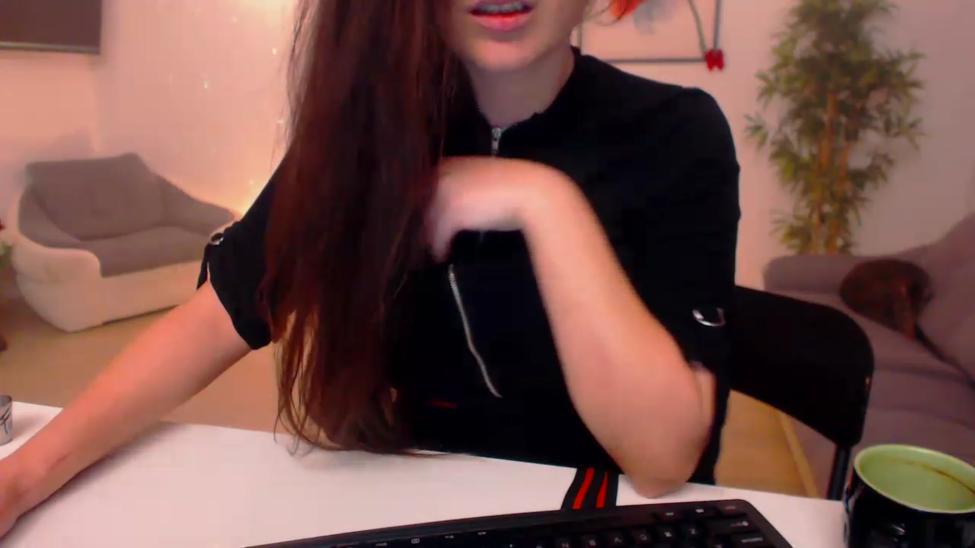 Gallery image thumbnail from PoppyNaked's myfreecams stream on, 03/13/2023, 05:58 image 20 of 20