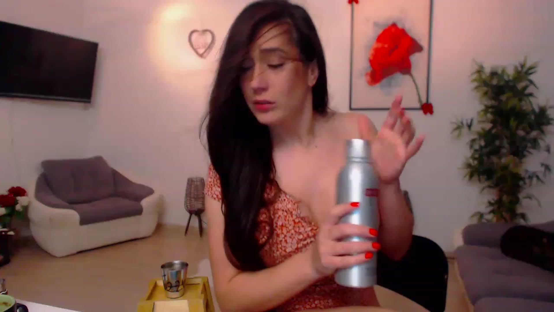 Gallery image thumbnail from PoppyNaked's myfreecams stream on, 03/15/2023, 05:36 image 7 of 20