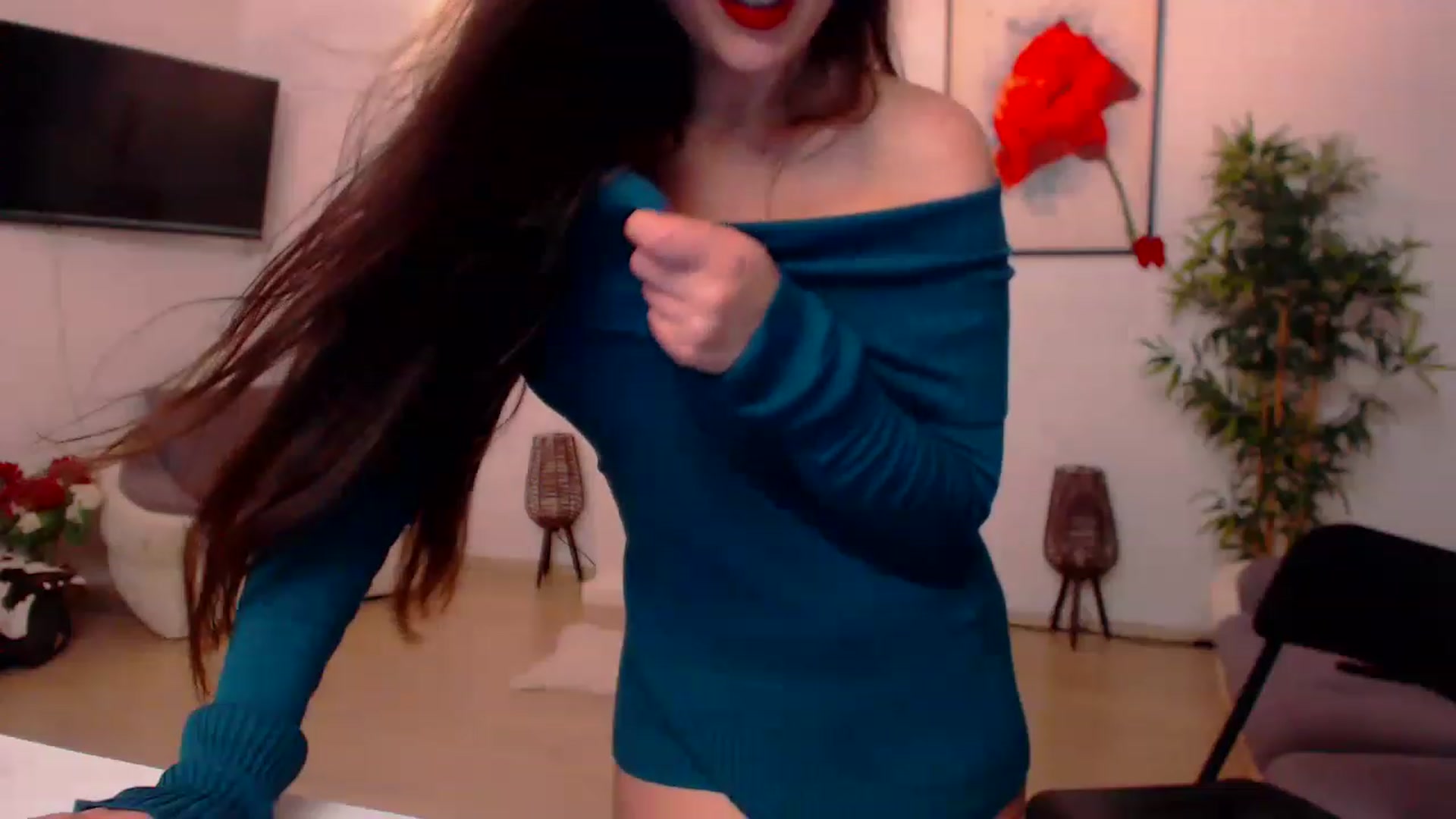 Gallery image thumbnail from PoppyNaked's myfreecams stream on, 03/28/2023, 05:59 image 8 of 20