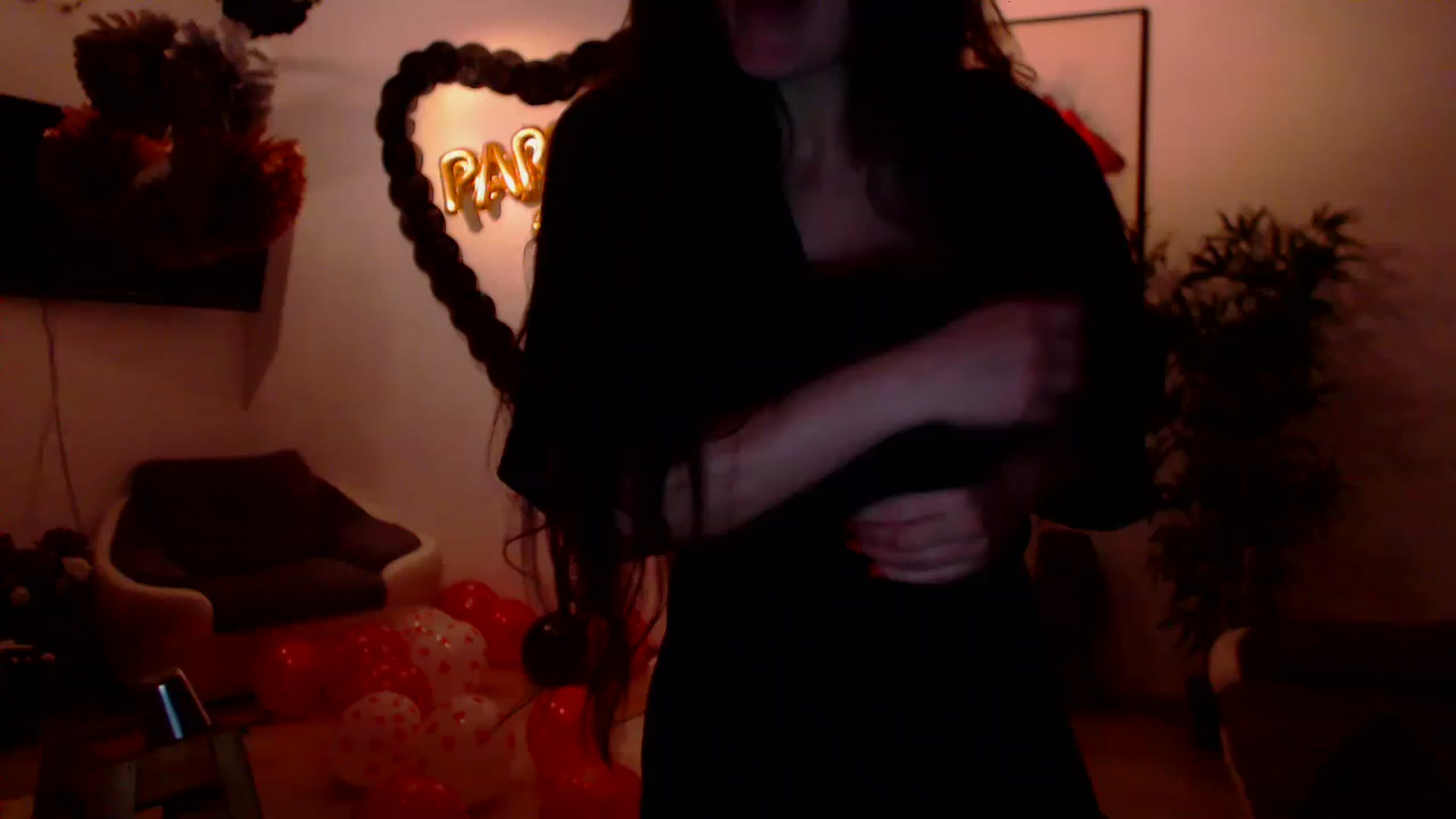 Gallery image thumbnail from PoppyNaked's myfreecams stream on, 03/29/2023, 05:36 image 18 of 20