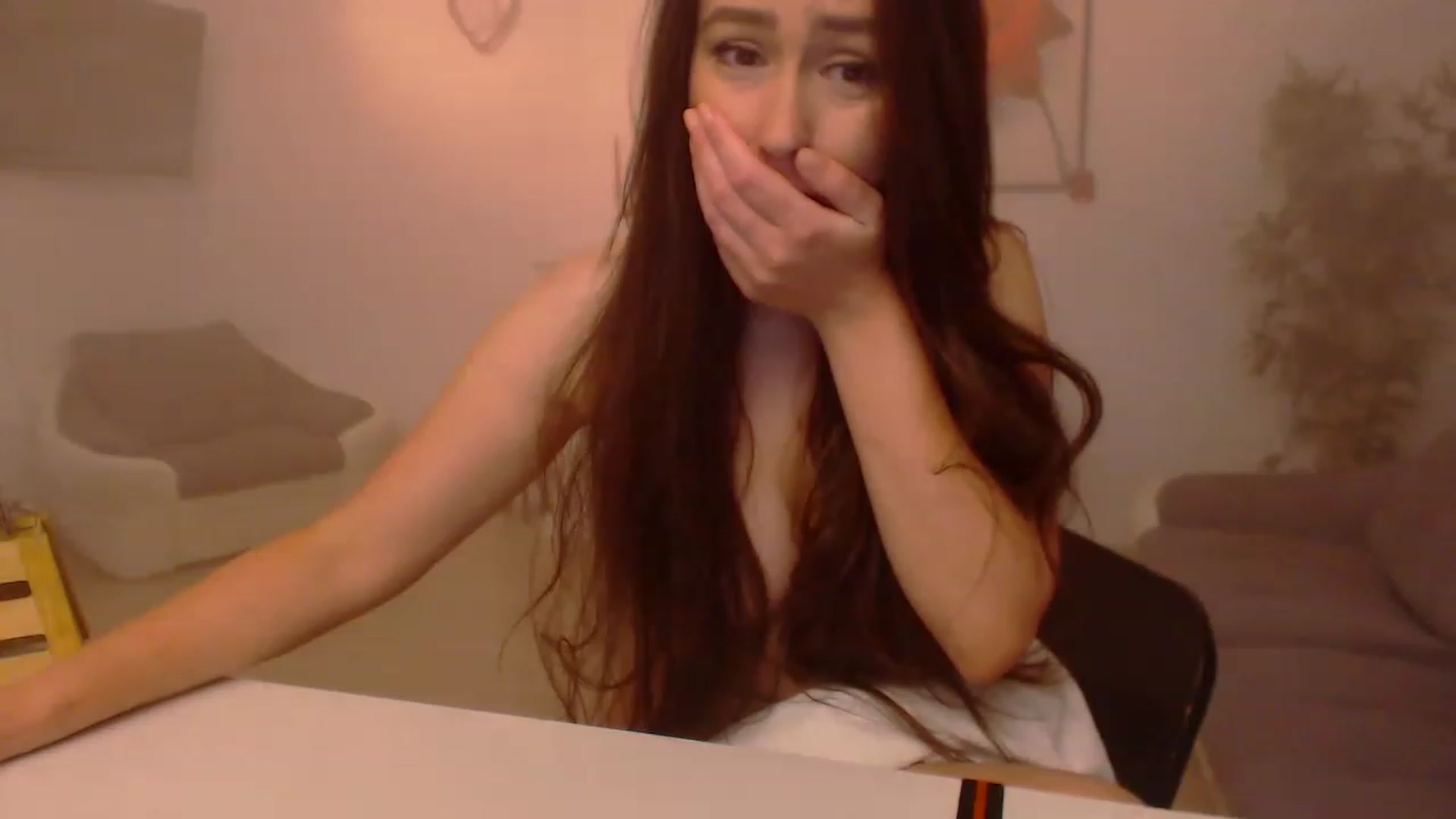Gallery image thumbnail from PoppyNaked's myfreecams stream on, 05/18/2023, 07:10 image 6 of 20