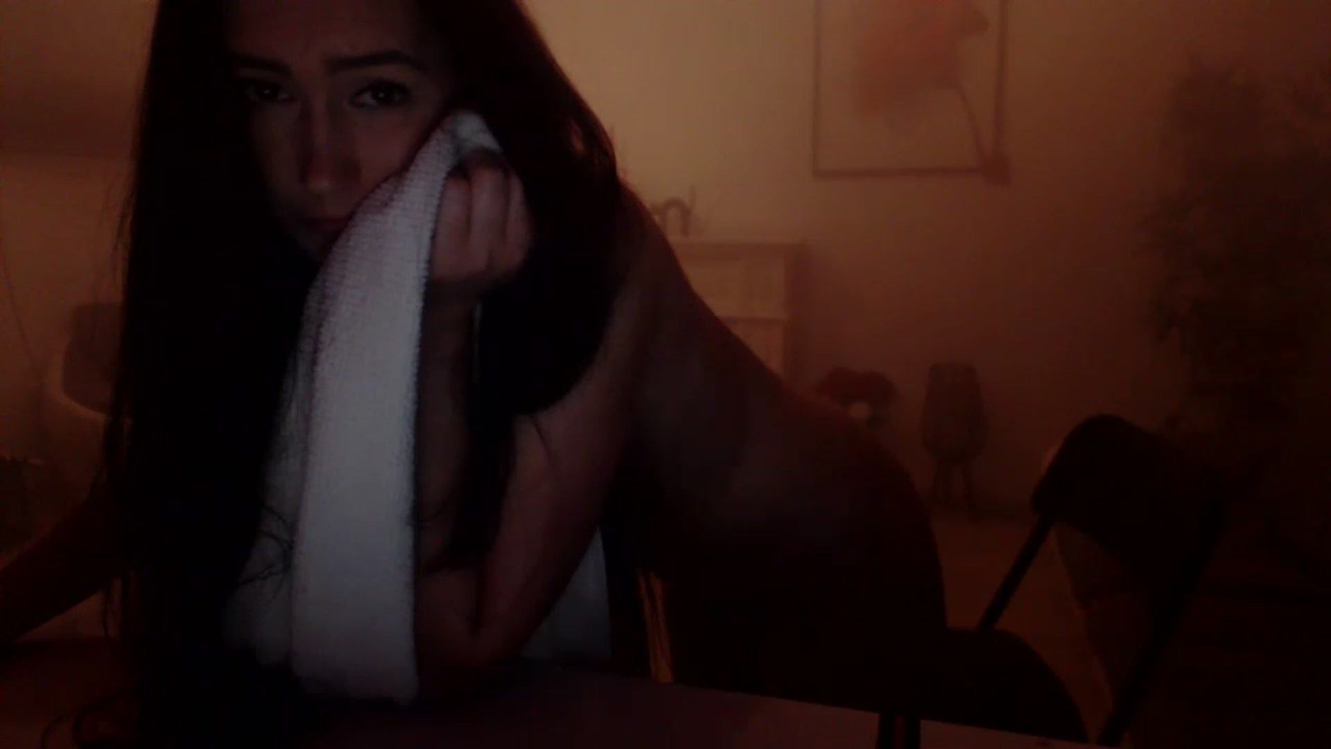 Gallery image thumbnail from PoppyNaked's myfreecams stream on, 05/18/2023, 07:10 image 13 of 20
