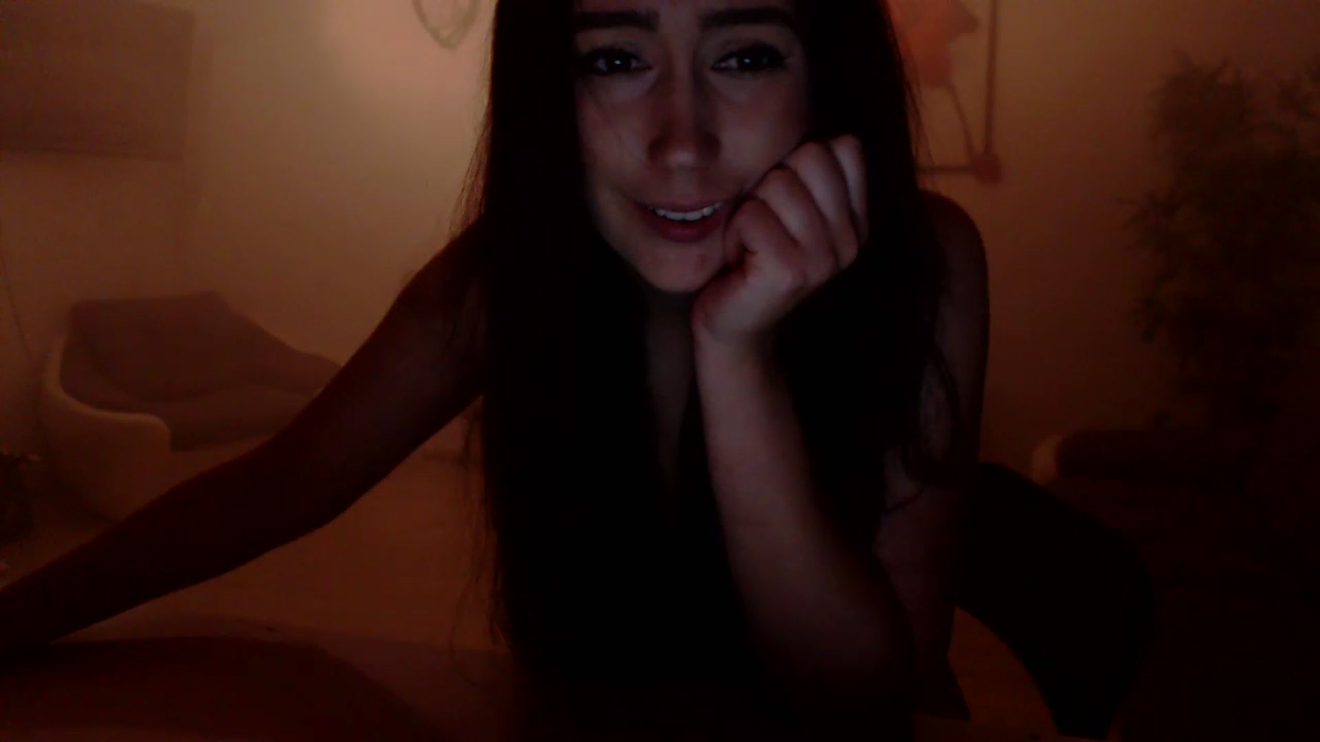 Gallery image thumbnail from PoppyNaked's myfreecams stream on, 05/18/2023, 07:10 image 15 of 20