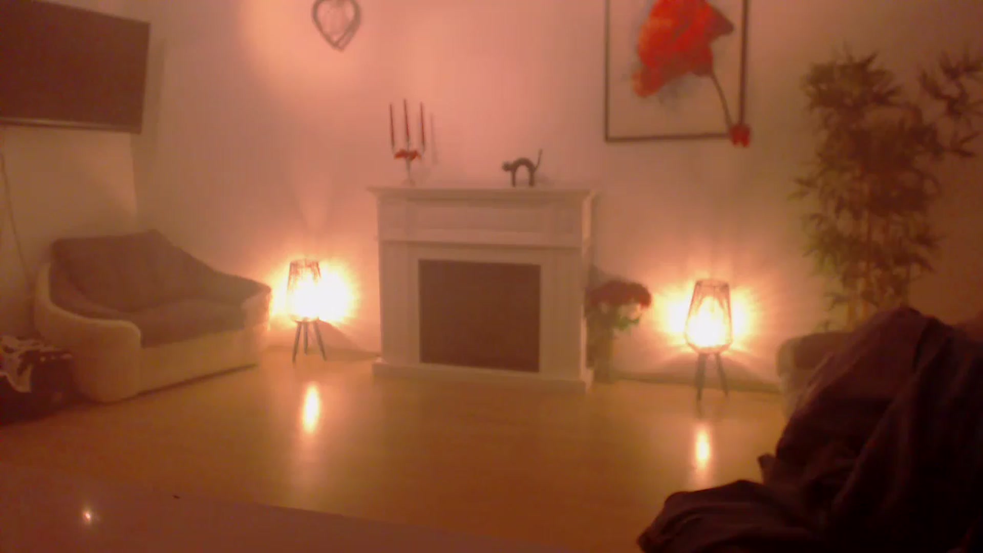 Gallery image thumbnail from PoppyNaked's myfreecams stream on, 06/10/2023, 05:50 image 17 of 20