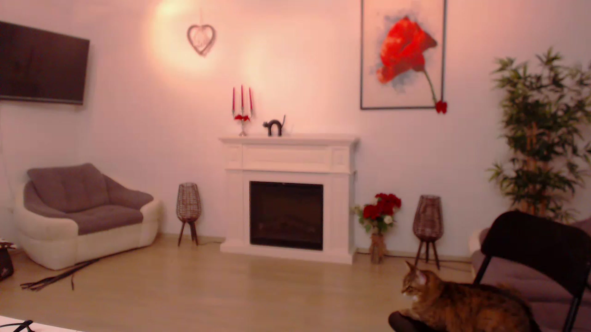Gallery image thumbnail from PoppyNaked's myfreecams stream on, 06/19/2023, 06:13 image 17 of 20