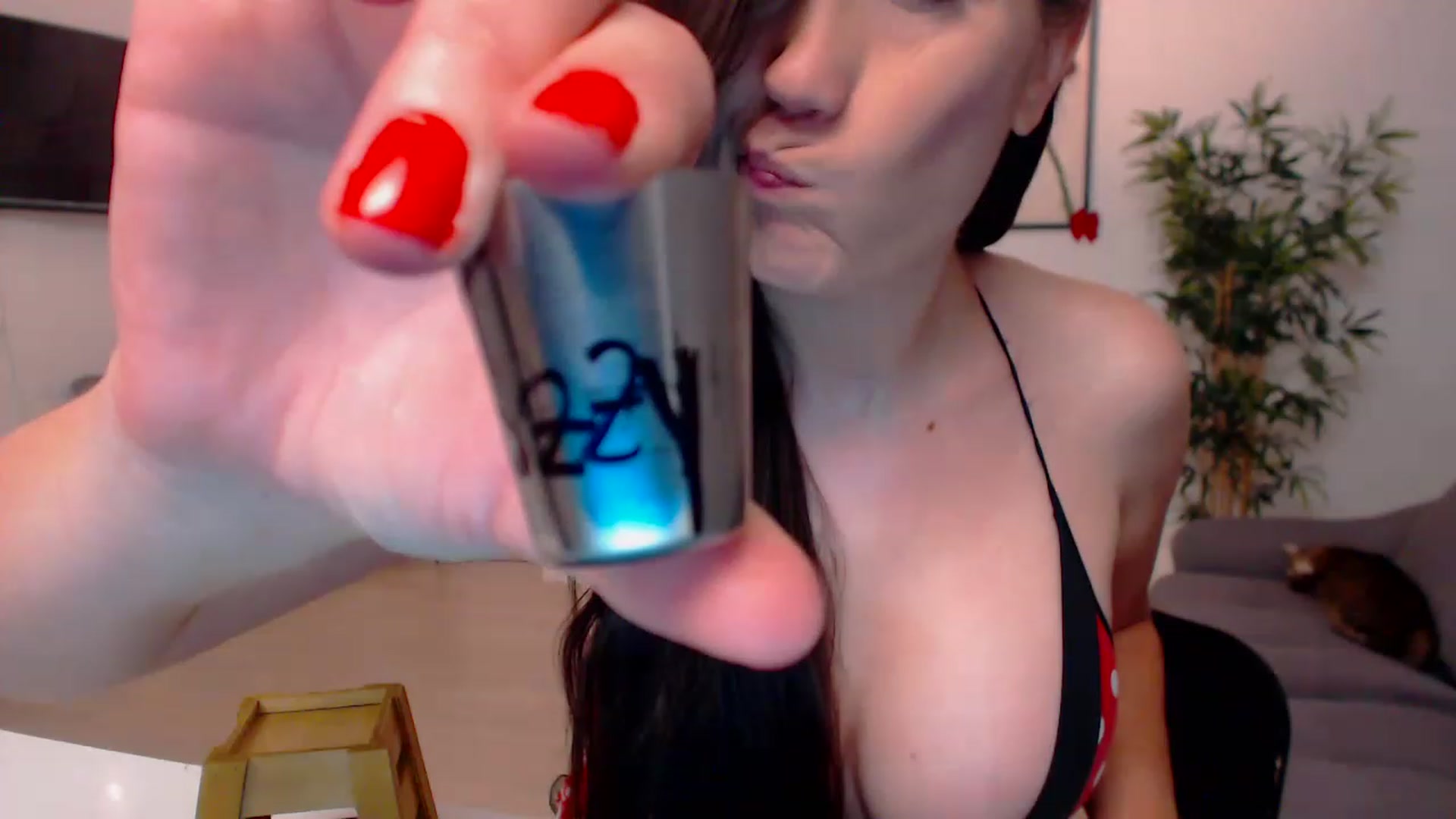 Gallery image thumbnail from PoppyNaked's myfreecams stream on, 06/24/2023, 06:58 image 9 of 20