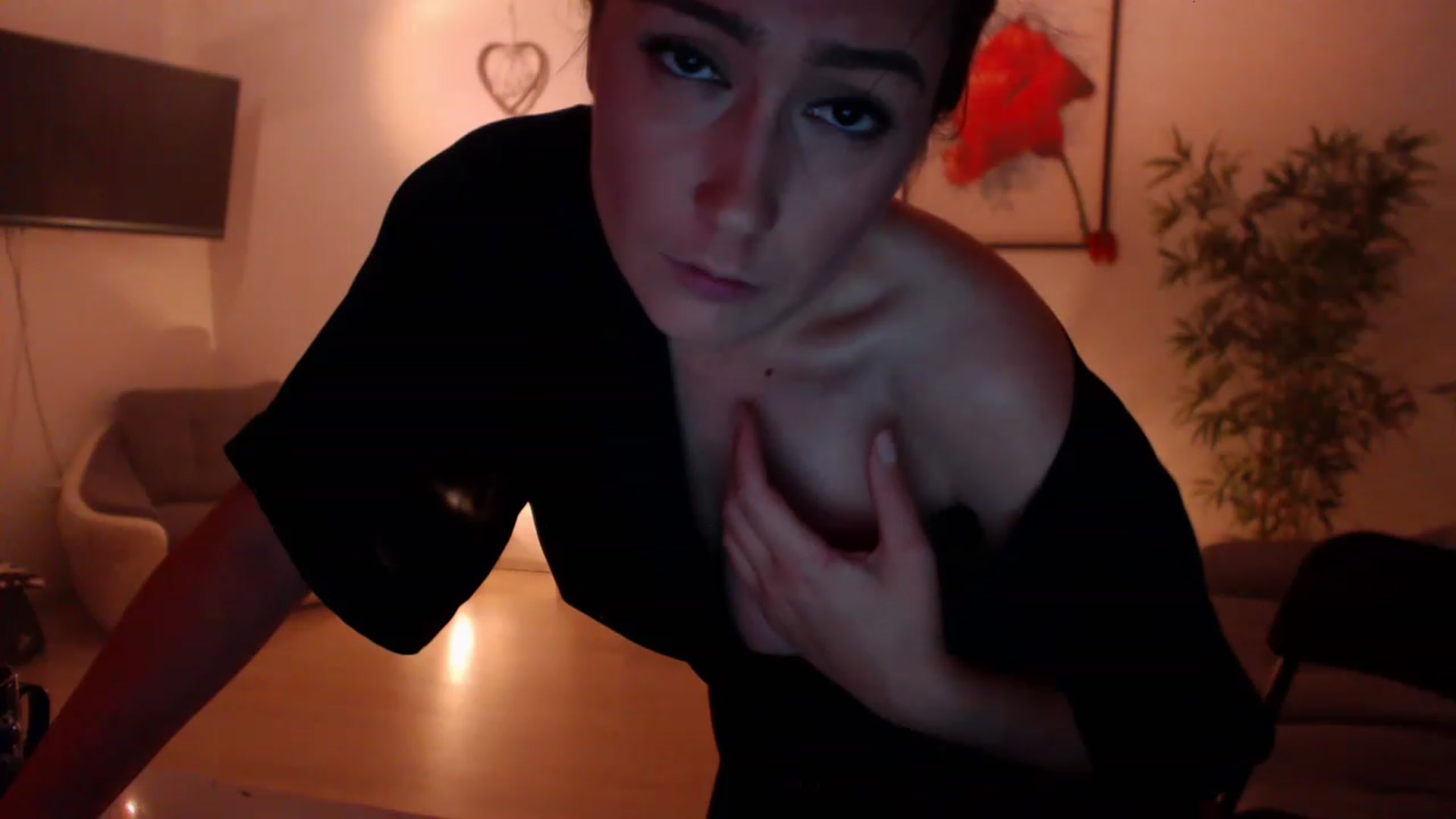 Gallery image thumbnail from PoppyNaked's myfreecams stream on, 07/16/2023, 06:12 image 14 of 20
