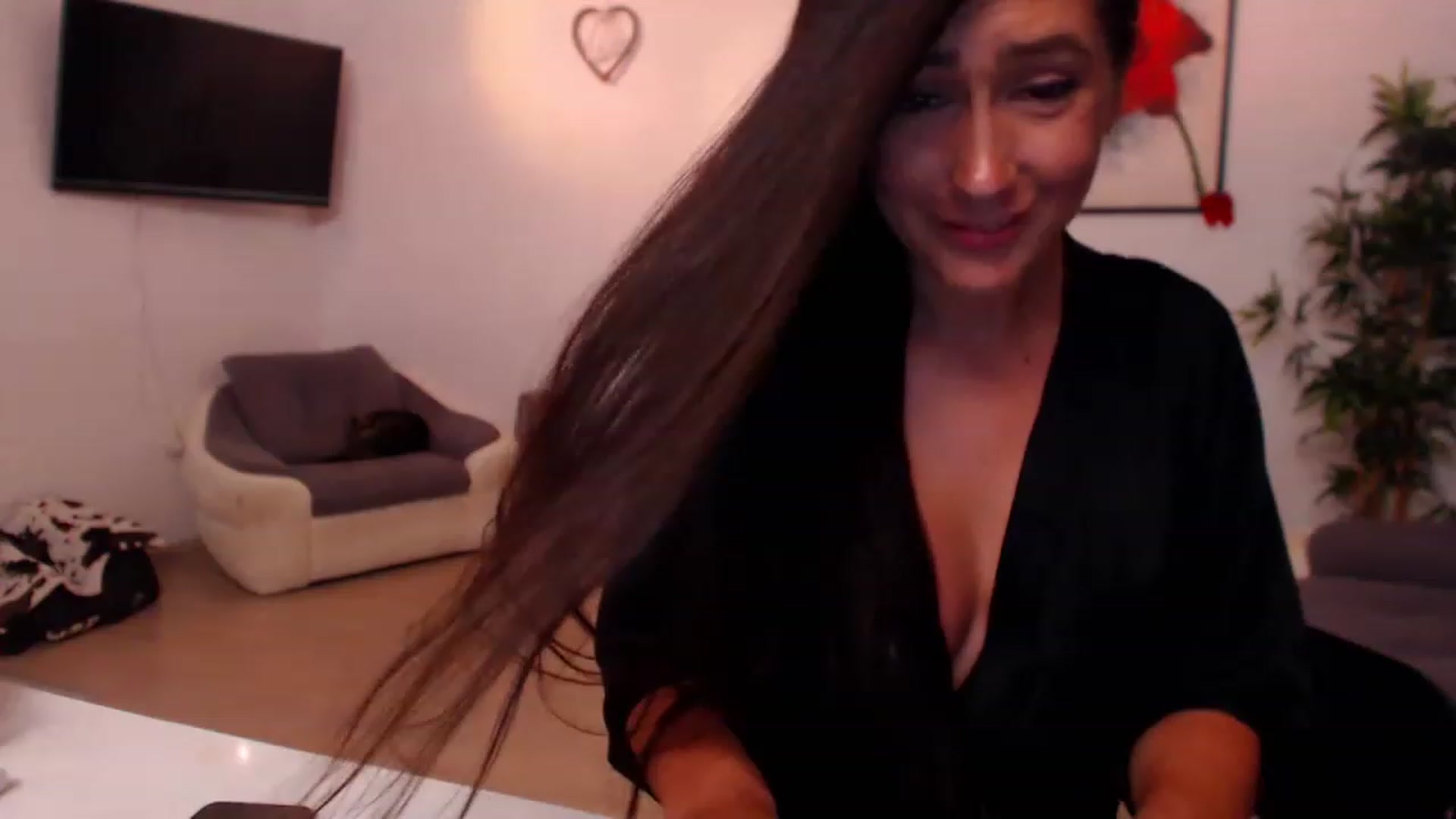 Gallery image thumbnail from PoppyNaked's myfreecams stream on, 08/27/2023, 07:31 image 2 of 20