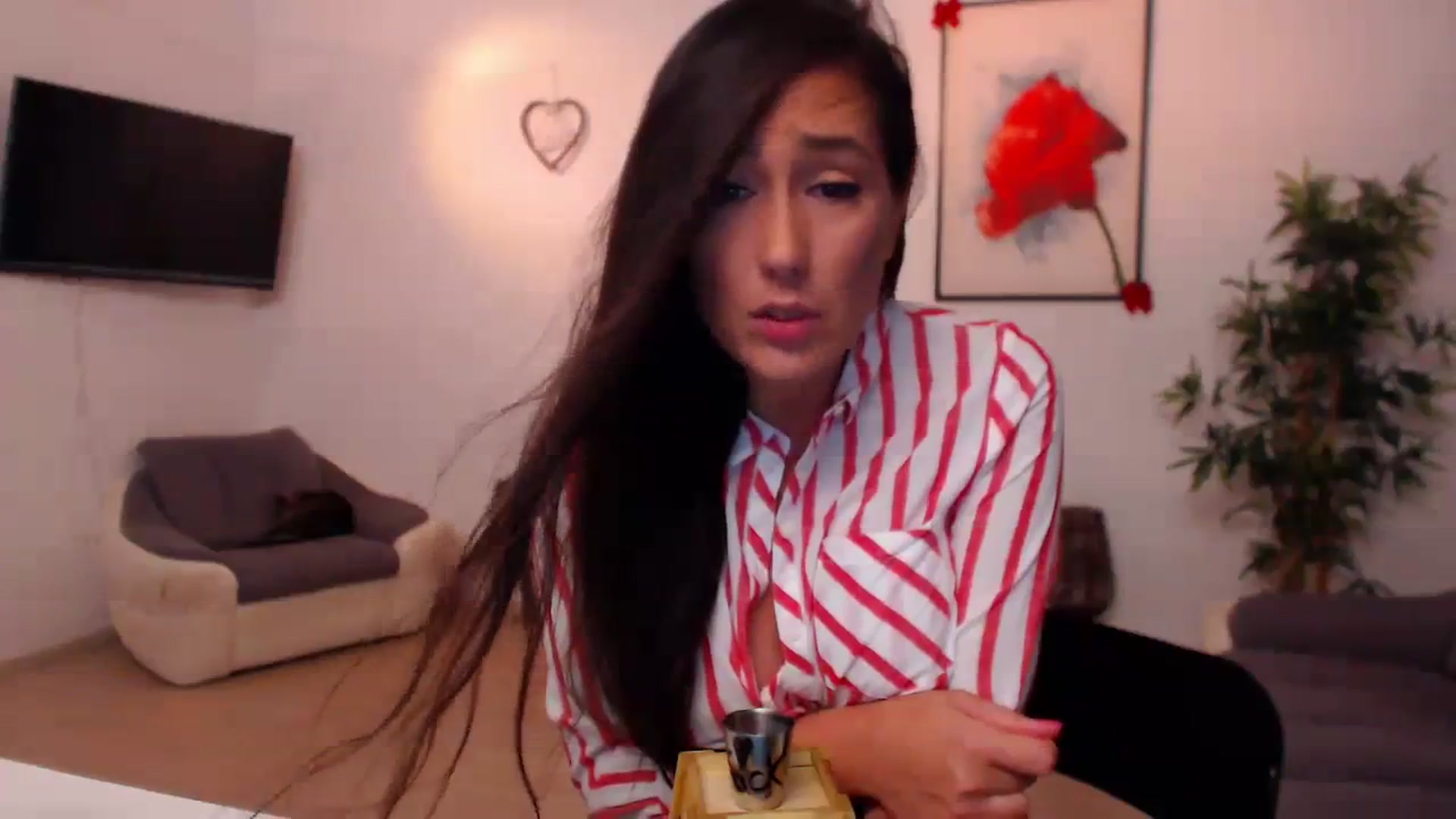 Gallery image thumbnail from PoppyNaked's myfreecams stream on, 08/29/2023, 05:07 image 13 of 20