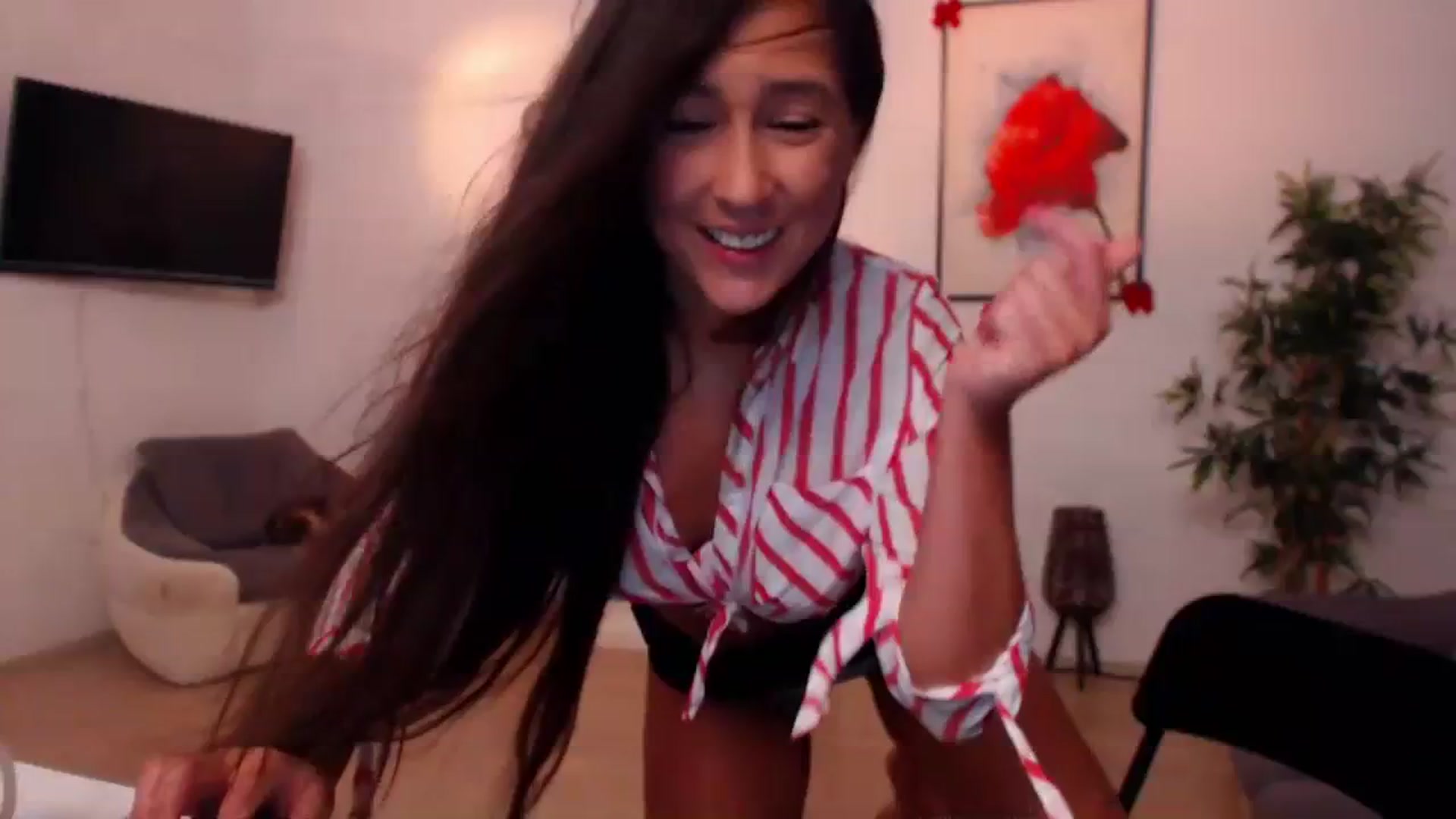 Gallery image thumbnail from PoppyNaked's myfreecams stream on, 08/29/2023, 05:07 image 1 of 20