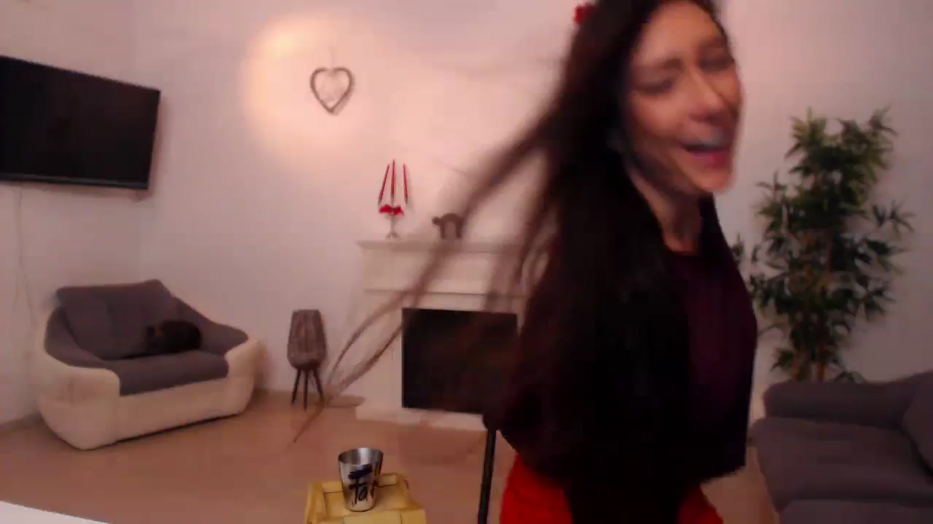 Gallery image thumbnail from PoppyNaked's myfreecams stream on, 09/17/2023, 06:01 image 10 of 20