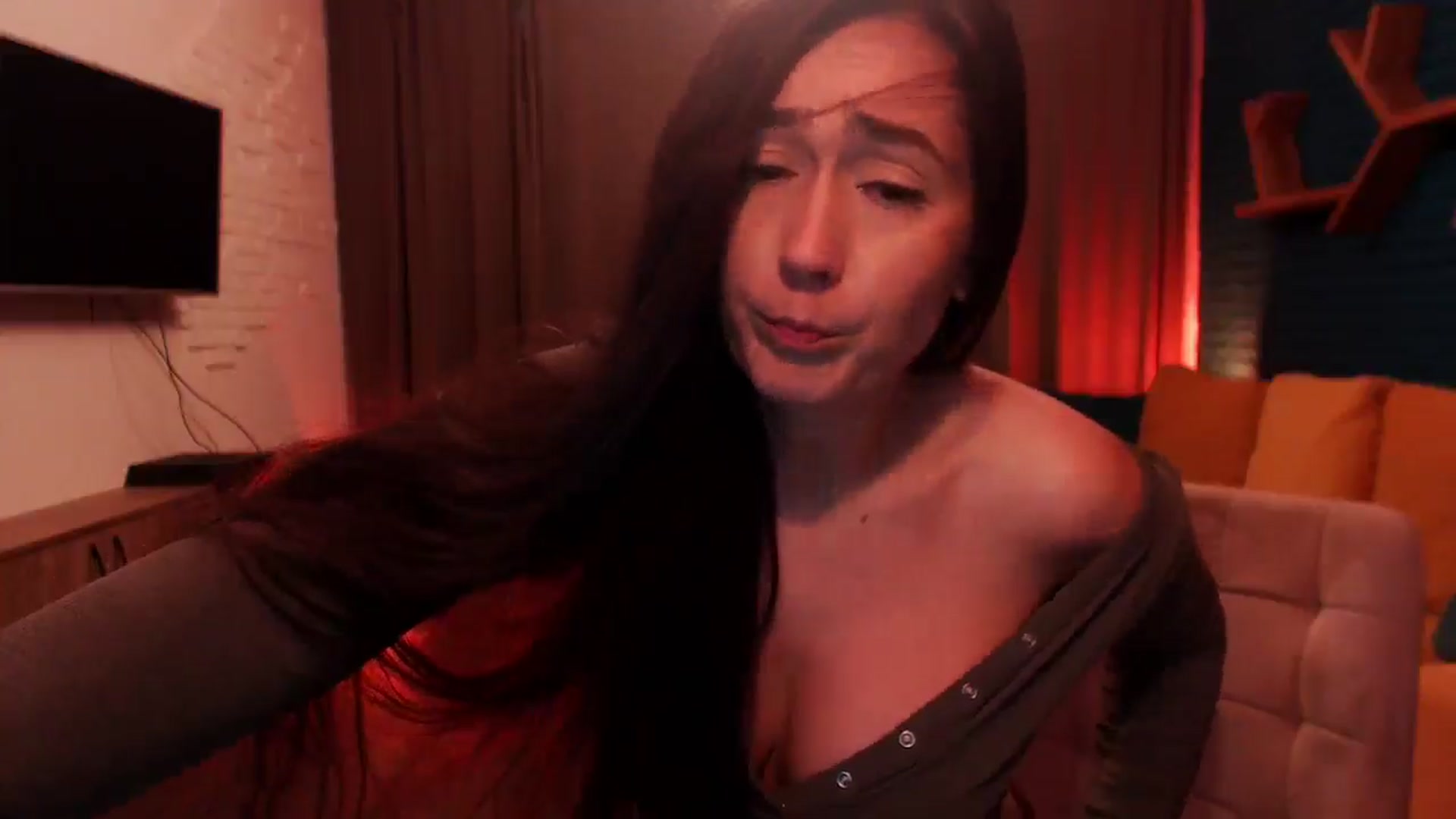 Gallery image thumbnail from PoppyNaked's myfreecams stream on, 05/05/2025, 06:47 image 19 of 20