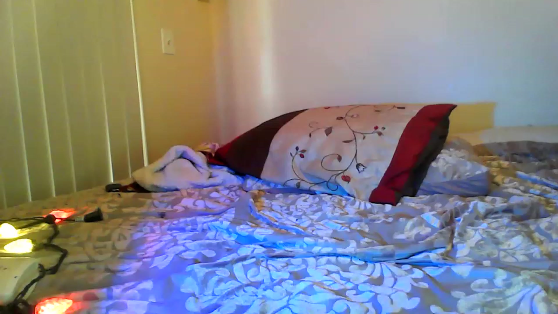 Gallery image thumbnail from Poppybay's myfreecams stream on, 11/22/2022, 19:10 image 14 of 20