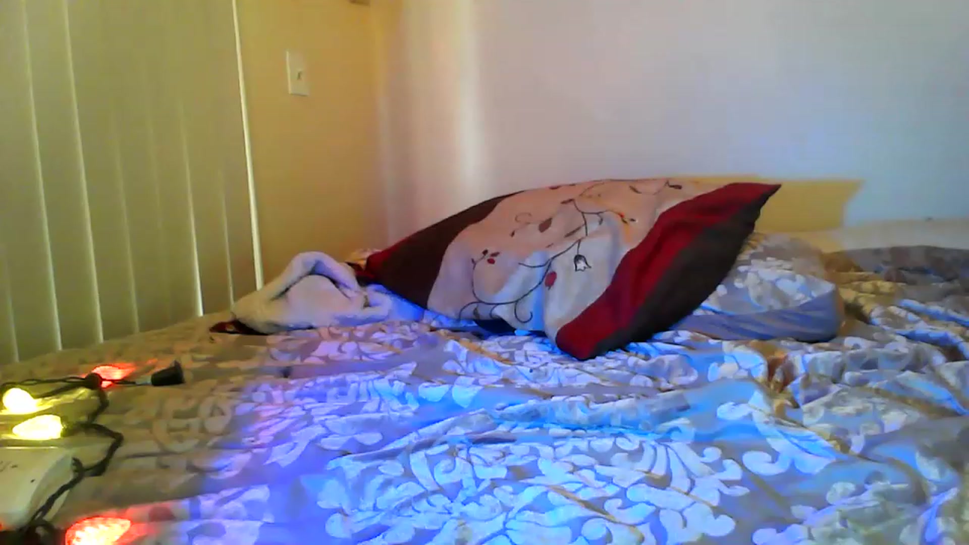 Gallery image thumbnail from Poppybay's myfreecams stream on, 11/22/2022, 19:10 image 16 of 20