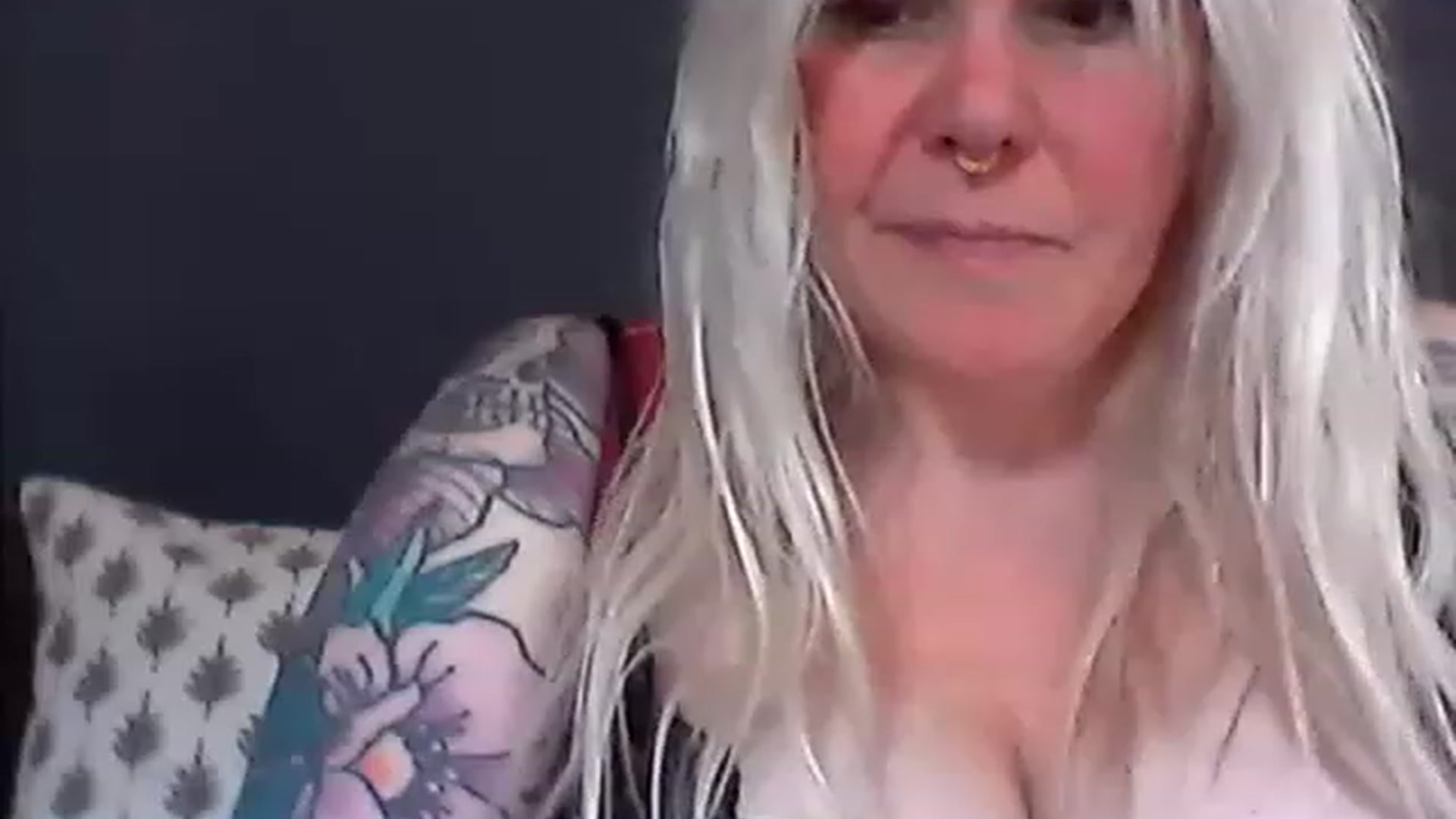 Gallery image thumbnail from Poppymoonbeam's myfreecams stream on, 03/24/2023, 11:12 image 9 of 20