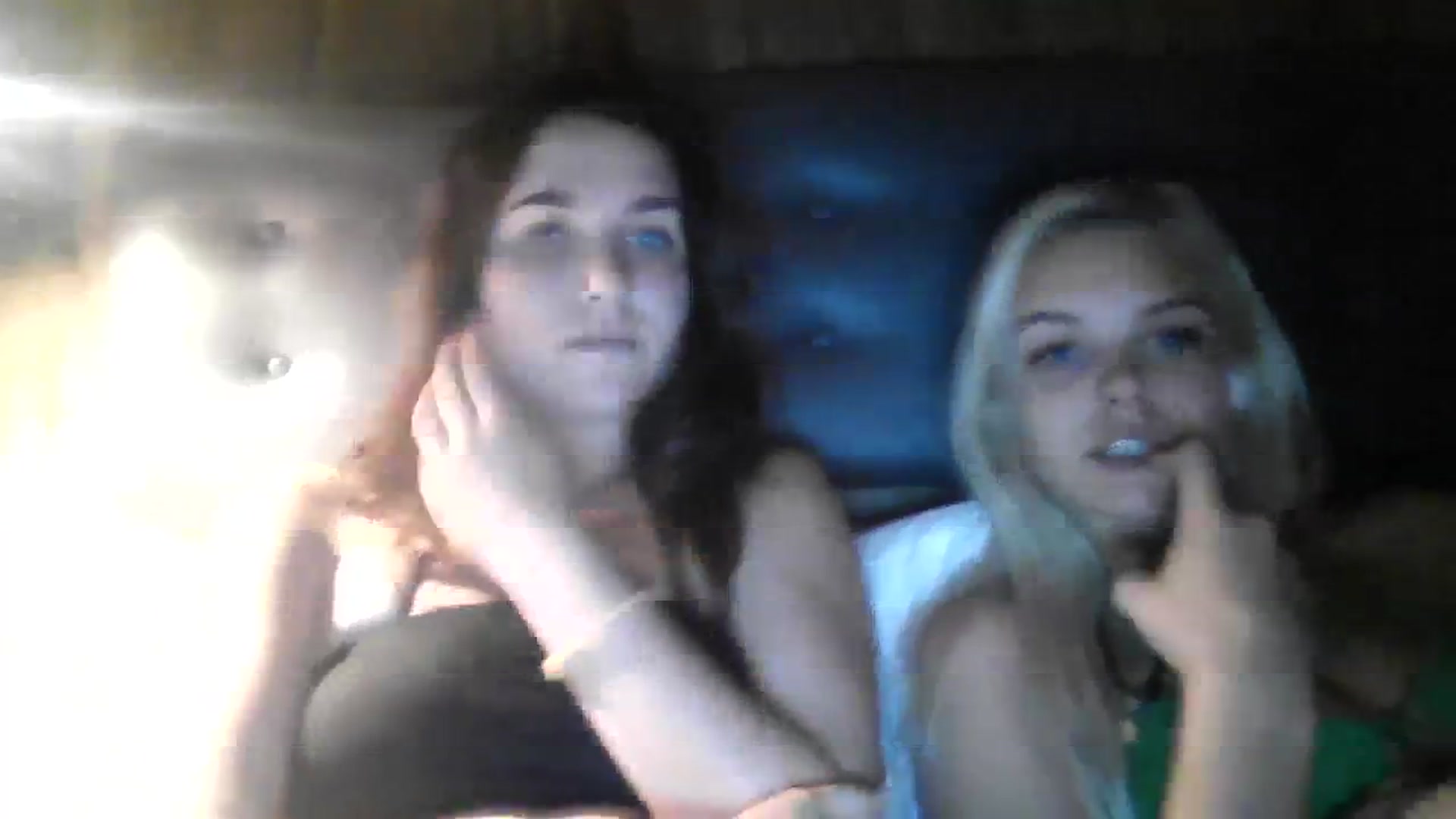 Gallery image thumbnail from Porsha6996's myfreecams stream on, 02/21/2024, 13:53 image 17 of 20