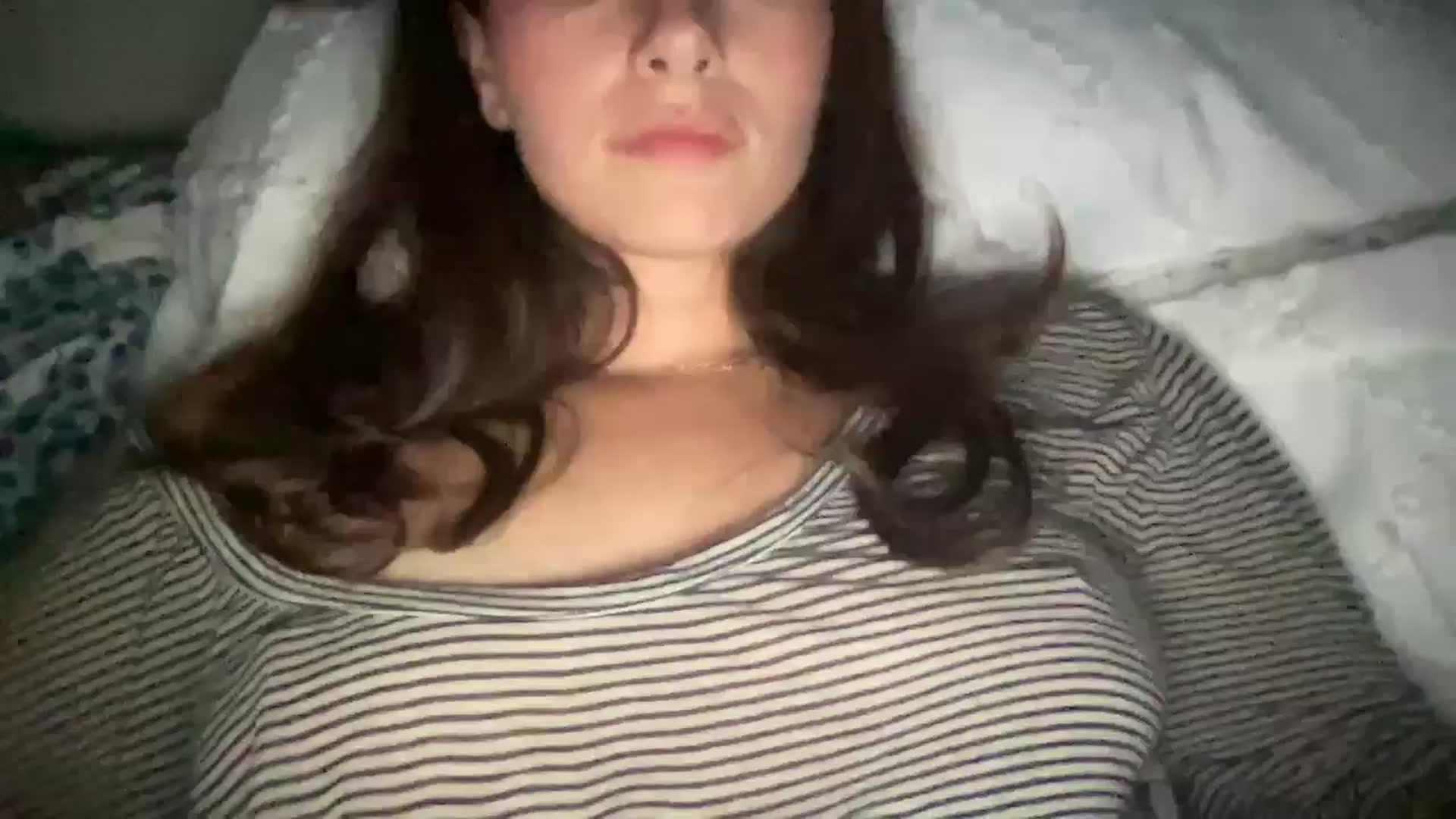 Gallery image thumbnail from PosiePleases's myfreecams stream on, 10/18/2024, 07:01 image 4 of 20