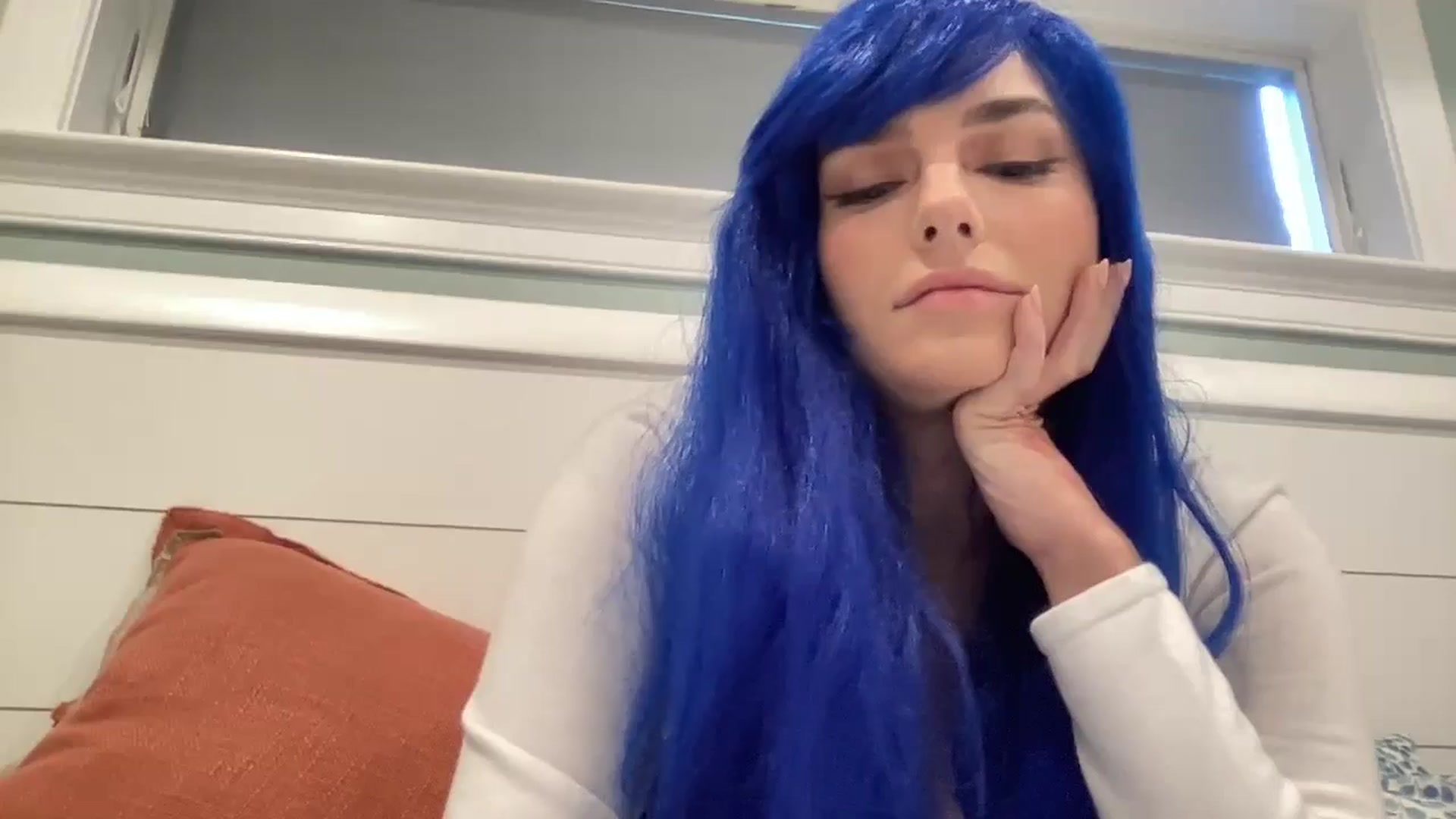 Gallery image thumbnail from PosiePleases's myfreecams stream on, 11/13/2024, 19:57 image 10 of 20