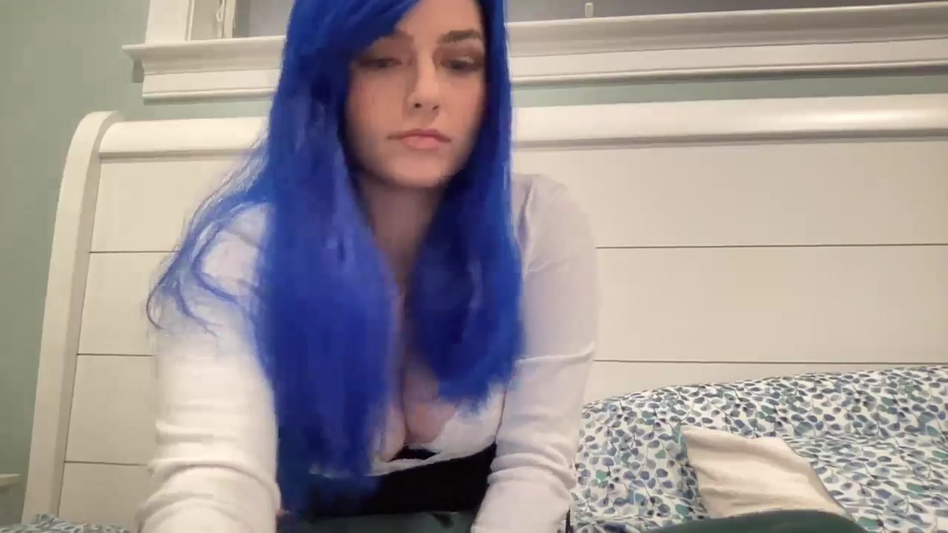 Gallery image thumbnail from PosiePleases's myfreecams stream on, 11/14/2024, 02:36 image 10 of 20