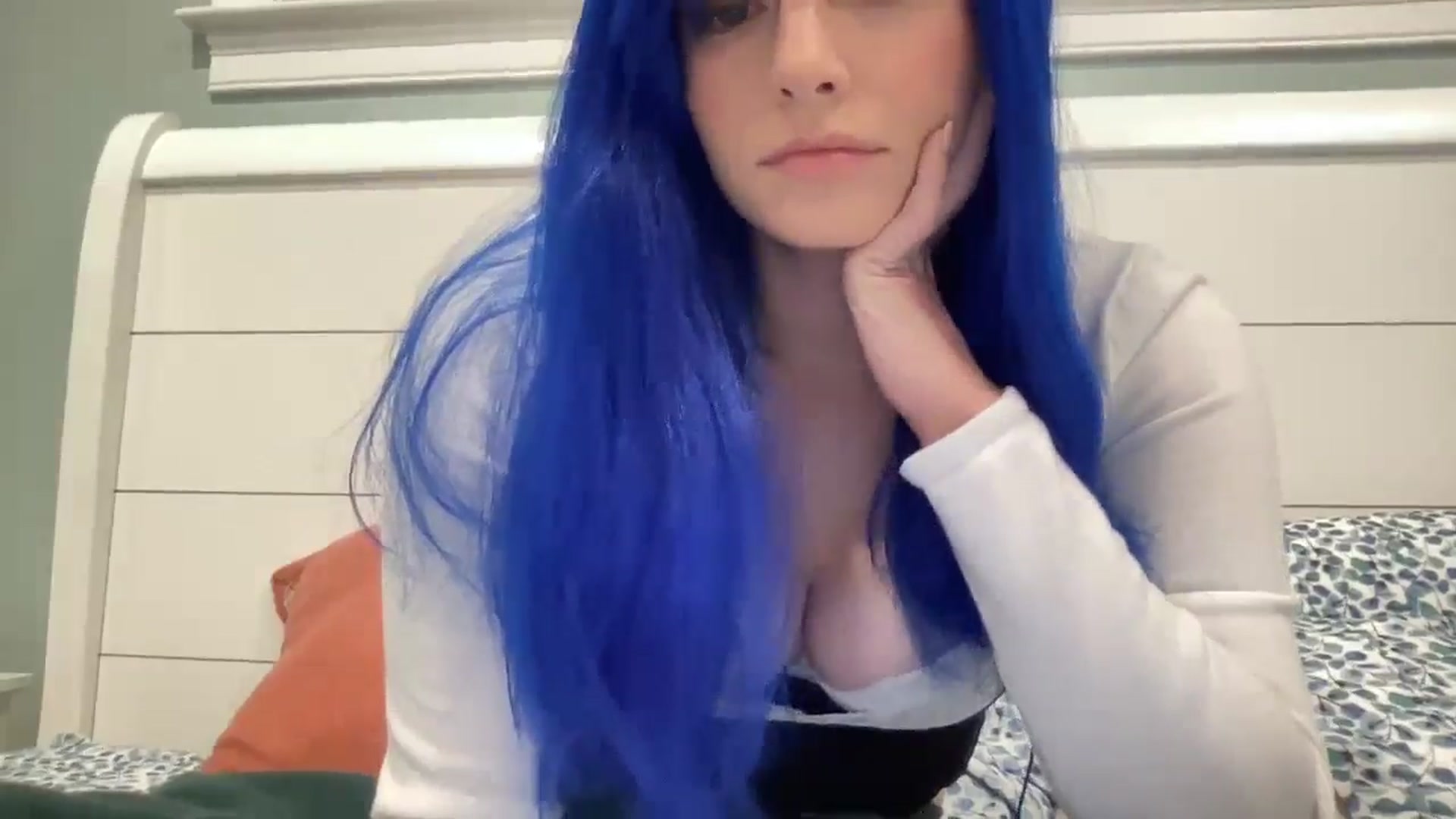Gallery image thumbnail from PosiePleases's myfreecams stream on, 11/14/2024, 02:36 image 3 of 20