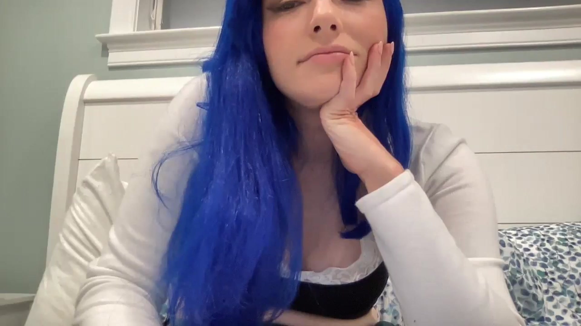 Gallery image thumbnail from PosiePleases's myfreecams stream on, 11/14/2024, 03:12 image 11 of 20