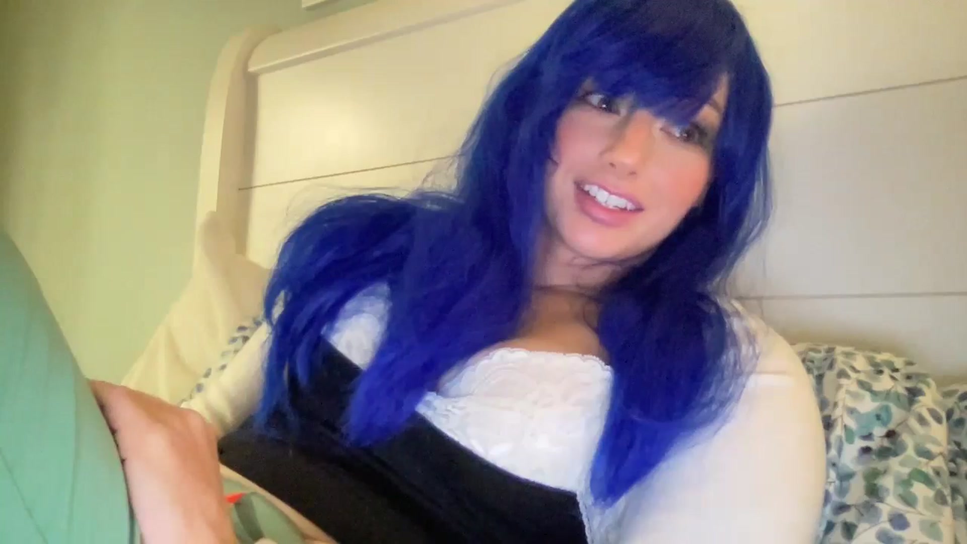 Gallery image thumbnail from PosiePleases's myfreecams stream on, 11/14/2024, 23:09 image 18 of 20