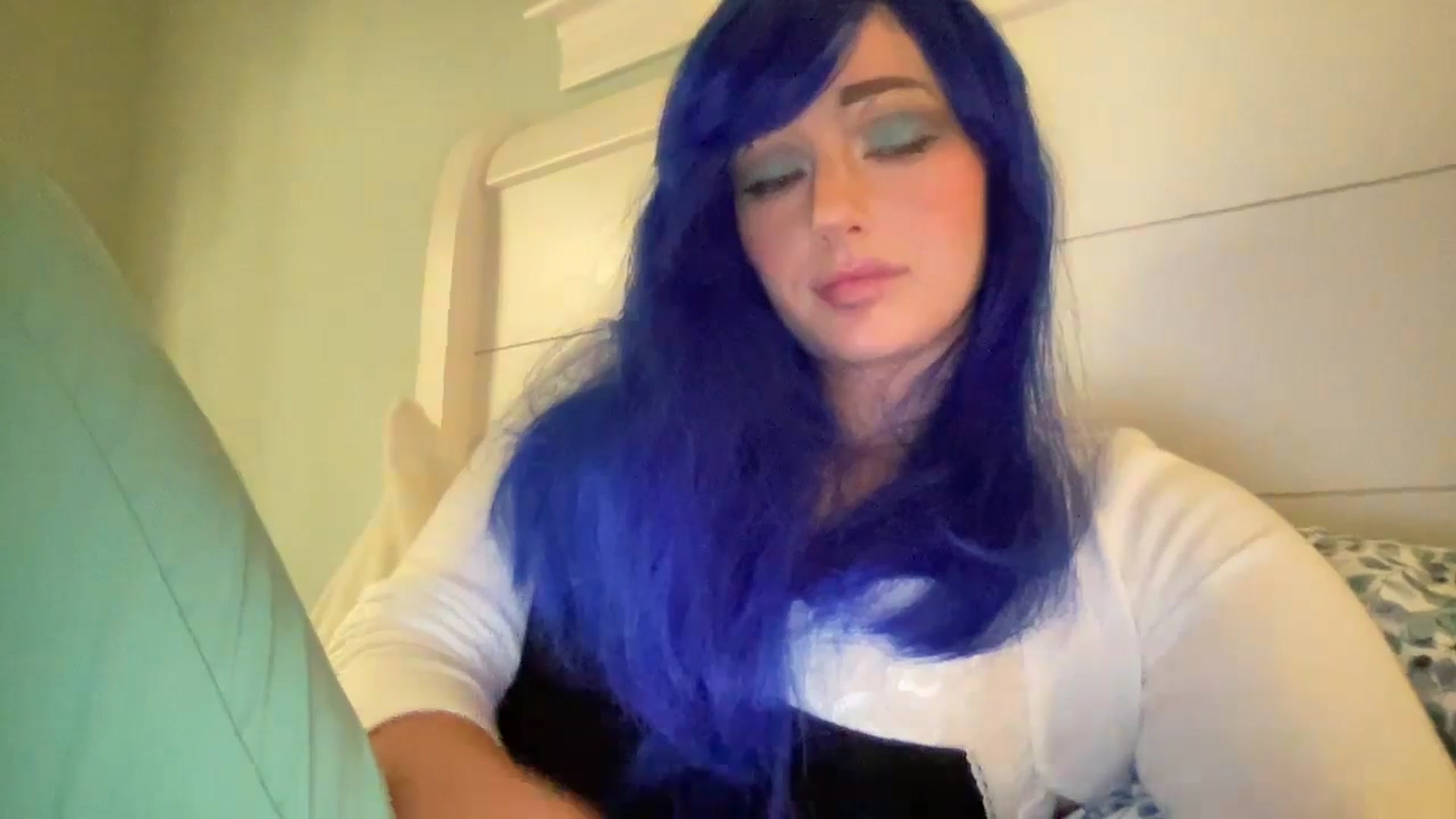 Gallery image thumbnail from PosiePleases's myfreecams stream on, 11/14/2024, 23:09 image 4 of 20