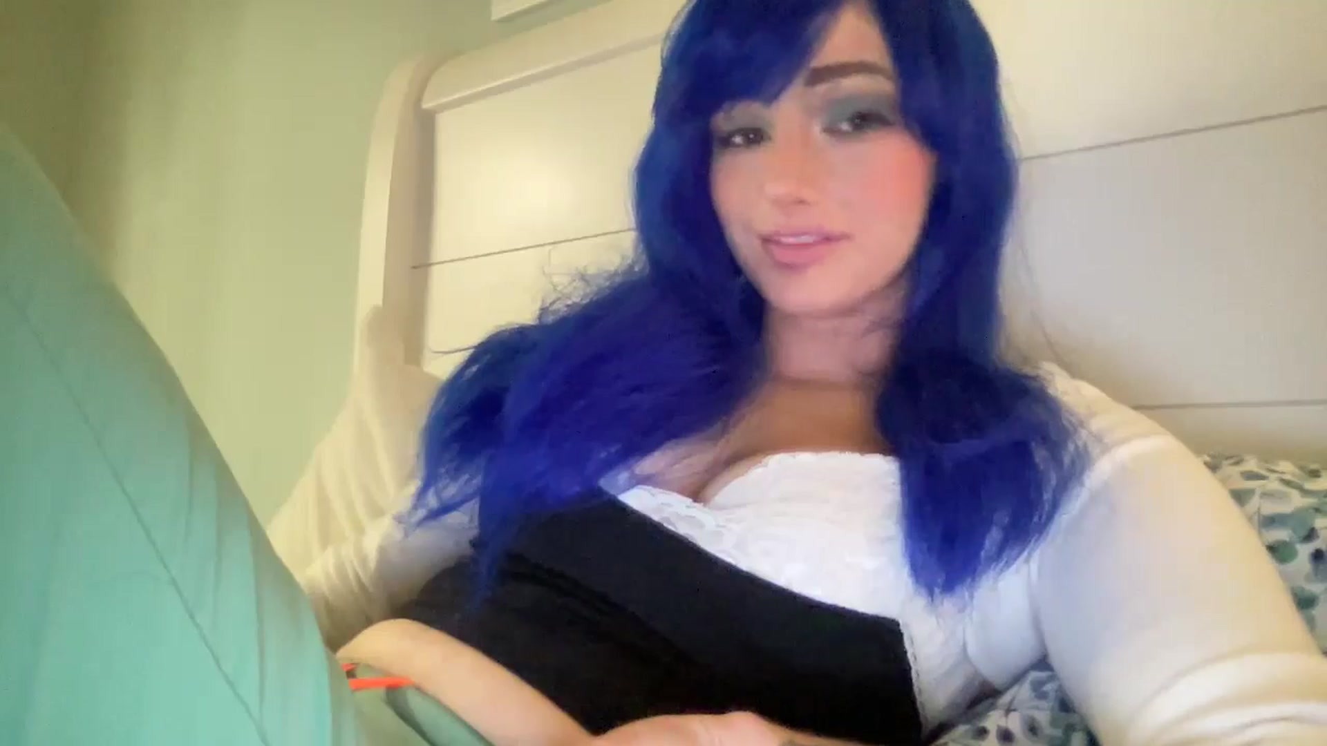 Gallery image thumbnail from PosiePleases's myfreecams stream on, 11/14/2024, 23:09 image 5 of 20