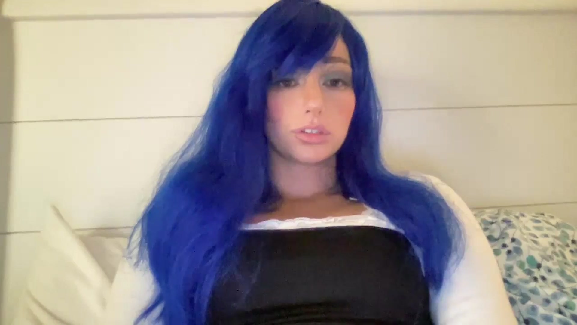 Gallery image thumbnail from PosiePleases's myfreecams stream on, 11/14/2024, 23:50 image 19 of 20