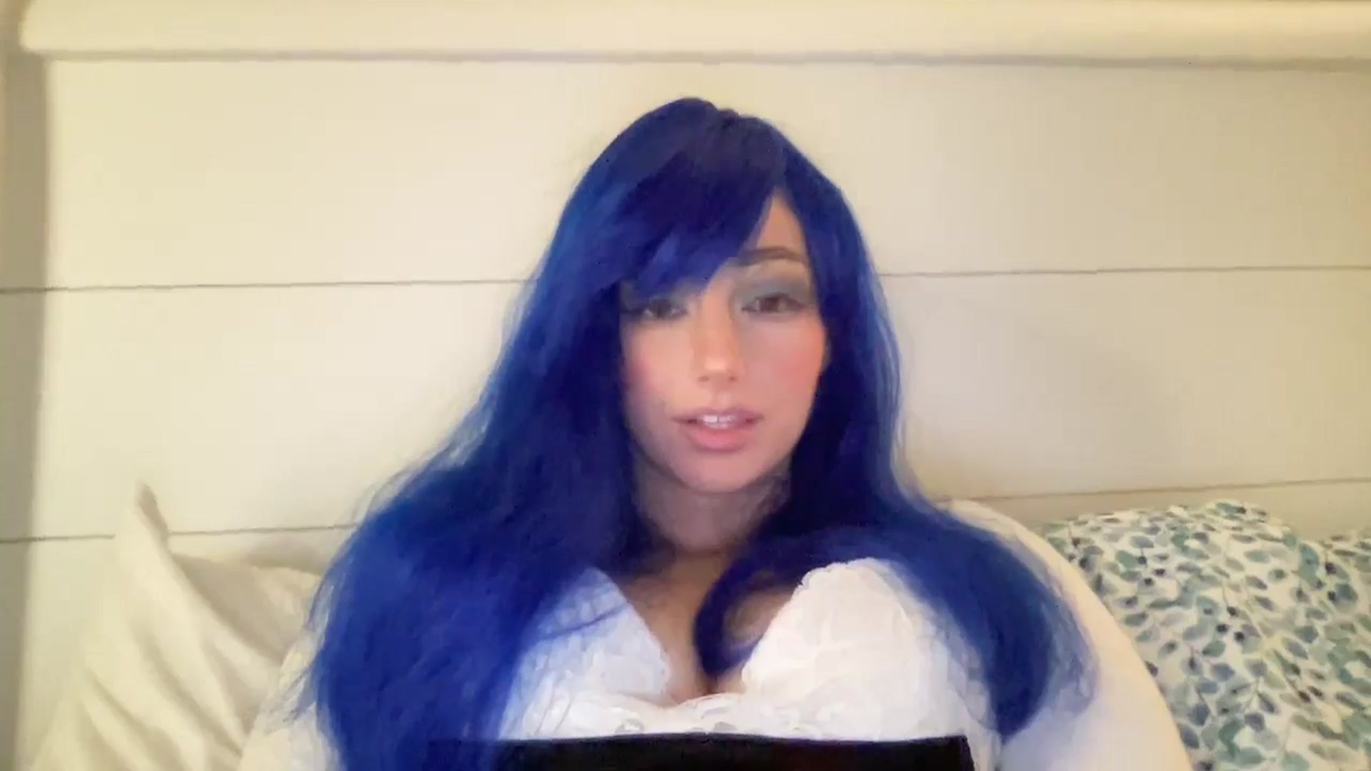 Gallery image thumbnail from PosiePleases's myfreecams stream on, 11/14/2024, 23:50 image 7 of 20
