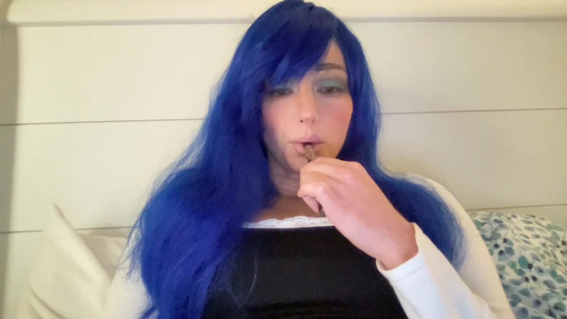 Gallery image thumbnail from PosiePleases's myfreecams stream on, 11/14/2024, 23:50 image 20 of 20